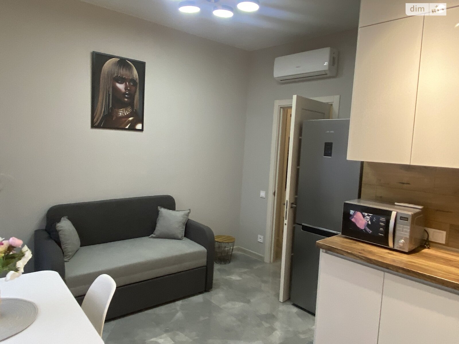 однокомнатная квартира в Одессе, район Приморский, на ул. Валерия Самофалова 16А/3 в аренду на долгий срок помесячно фото 1 однокомнатная квартира в Одессе, район Приморский, на ул. Валерия Самофалова 16А/3 в аренду на долгий срок помесячно фото 1