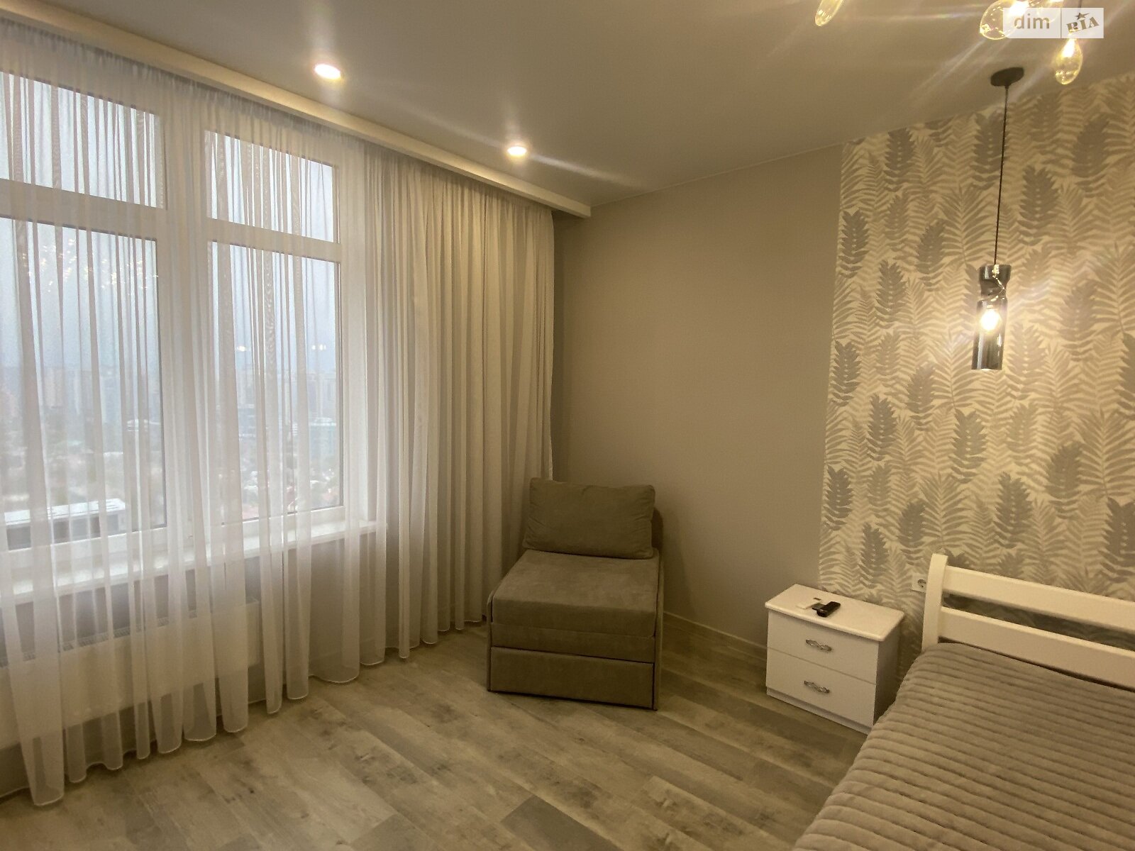 однокомнатная квартира в Одессе, район Приморский, на ул. Валерия Самофалова 16А/3 в аренду на долгий срок помесячно фото 1 однокомнатная квартира в Одессе, район Приморский, на ул. Валерия Самофалова 16А/3 в аренду на долгий срок помесячно фото 1