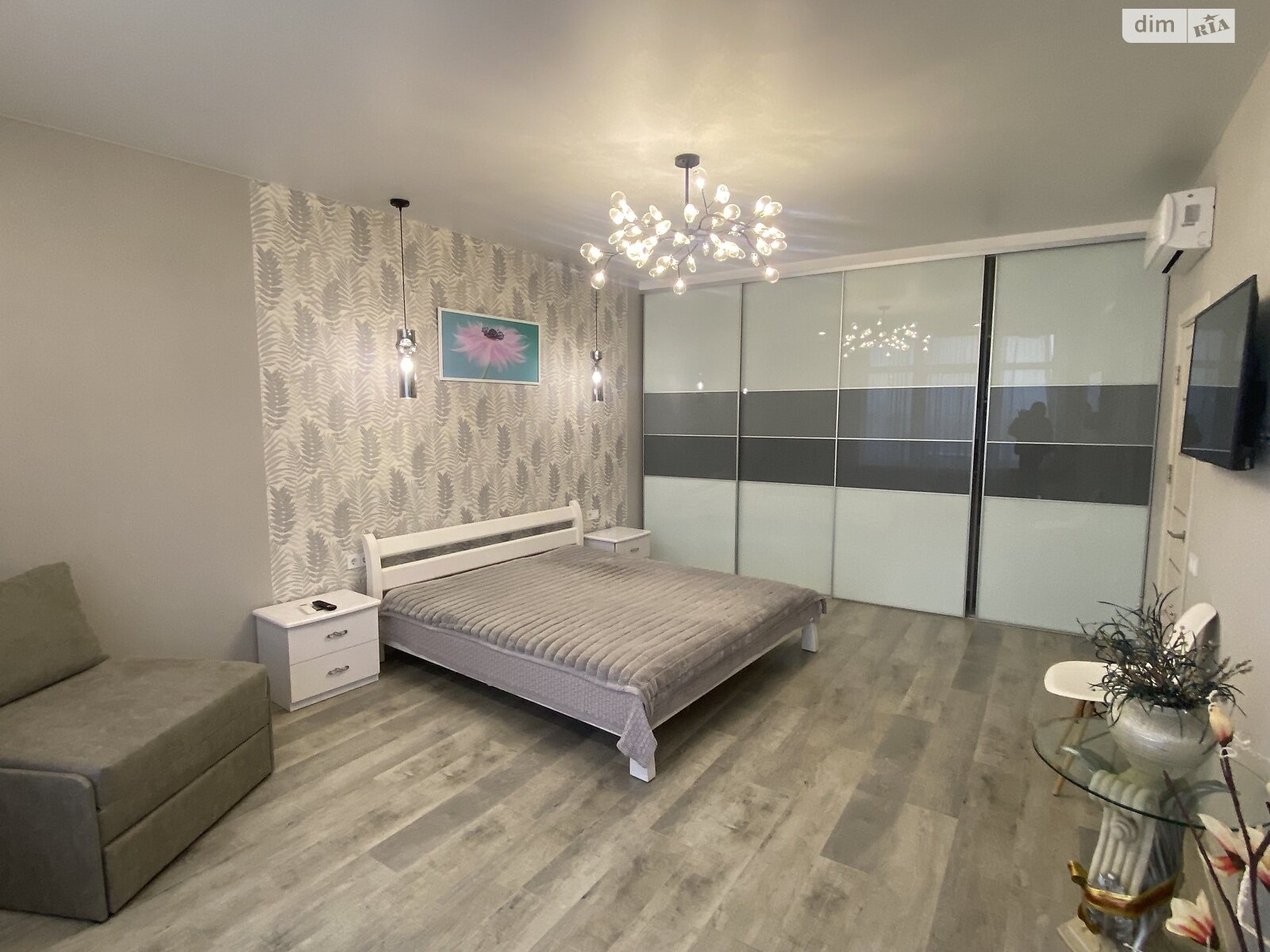 однокомнатная квартира в Одессе, район Приморский, на ул. Валерия Самофалова 16А/3 в аренду на долгий срок помесячно фото 1 однокомнатная квартира в Одессе, район Приморский, на ул. Валерия Самофалова 16А/3 в аренду на долгий срок помесячно фото 1