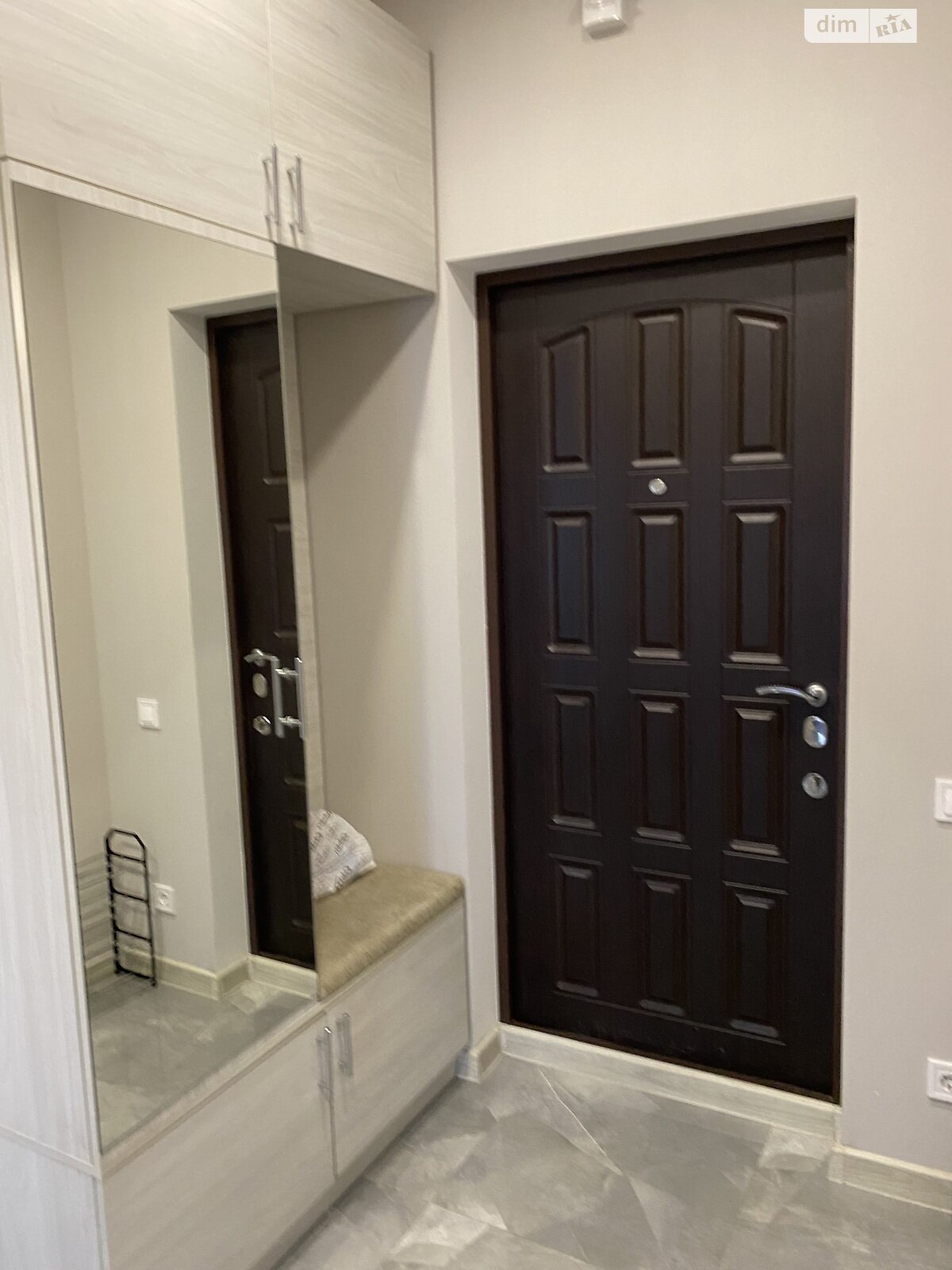 однокомнатная квартира в Одессе, район Приморский, на ул. Валерия Самофалова 16А/3 в аренду на долгий срок помесячно фото 1 однокомнатная квартира в Одессе, район Приморский, на ул. Валерия Самофалова 16А/3 в аренду на долгий срок помесячно фото 1