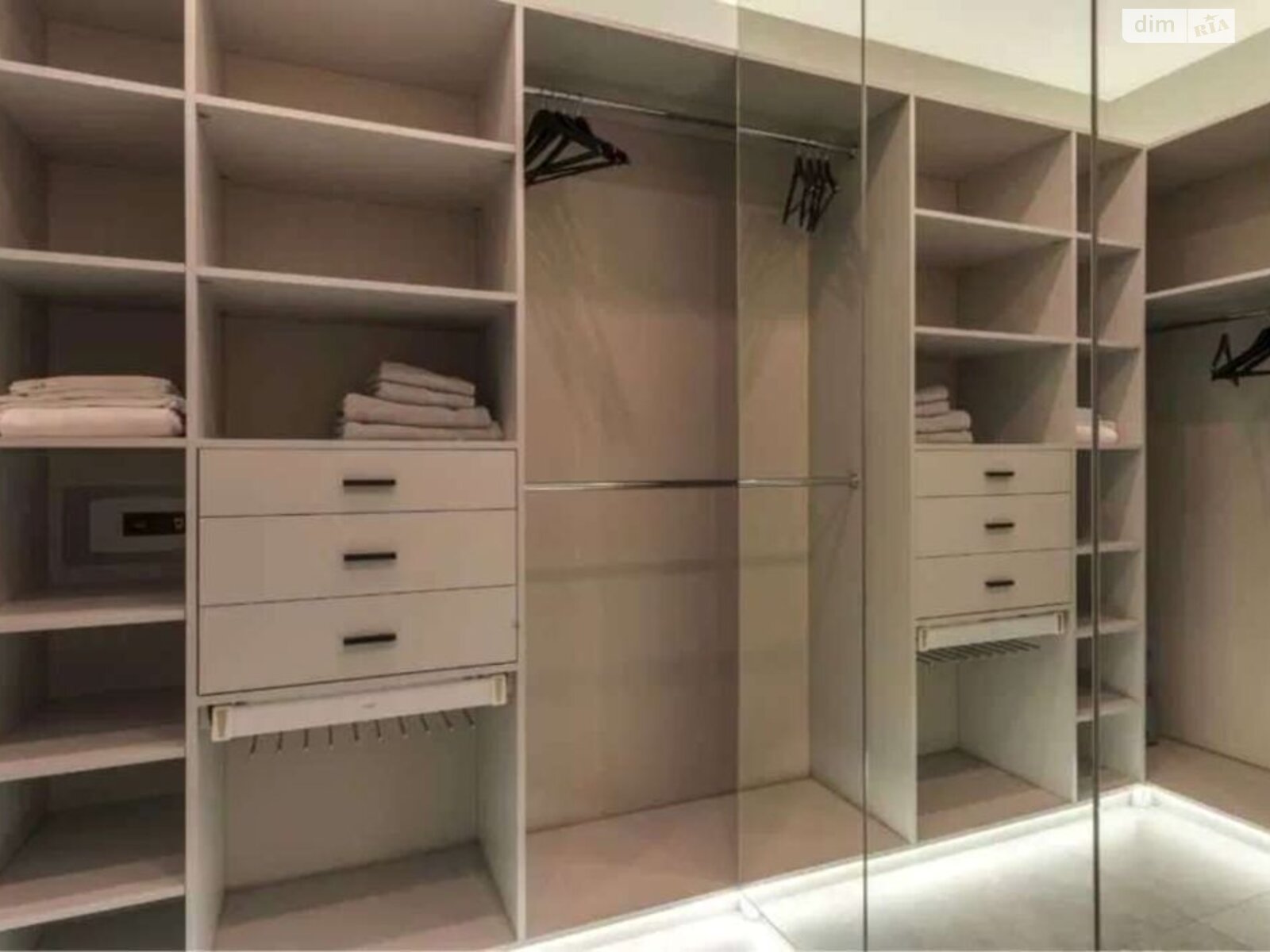 однокомнатная квартира в Одессе, район Приморский, на ул. Валерия Самофалова 16А/1 в аренду на долгий срок помесячно фото 1 однокомнатная квартира в Одессе, район Приморский, на ул. Валерия Самофалова 16А/1 в аренду на долгий срок помесячно фото 1