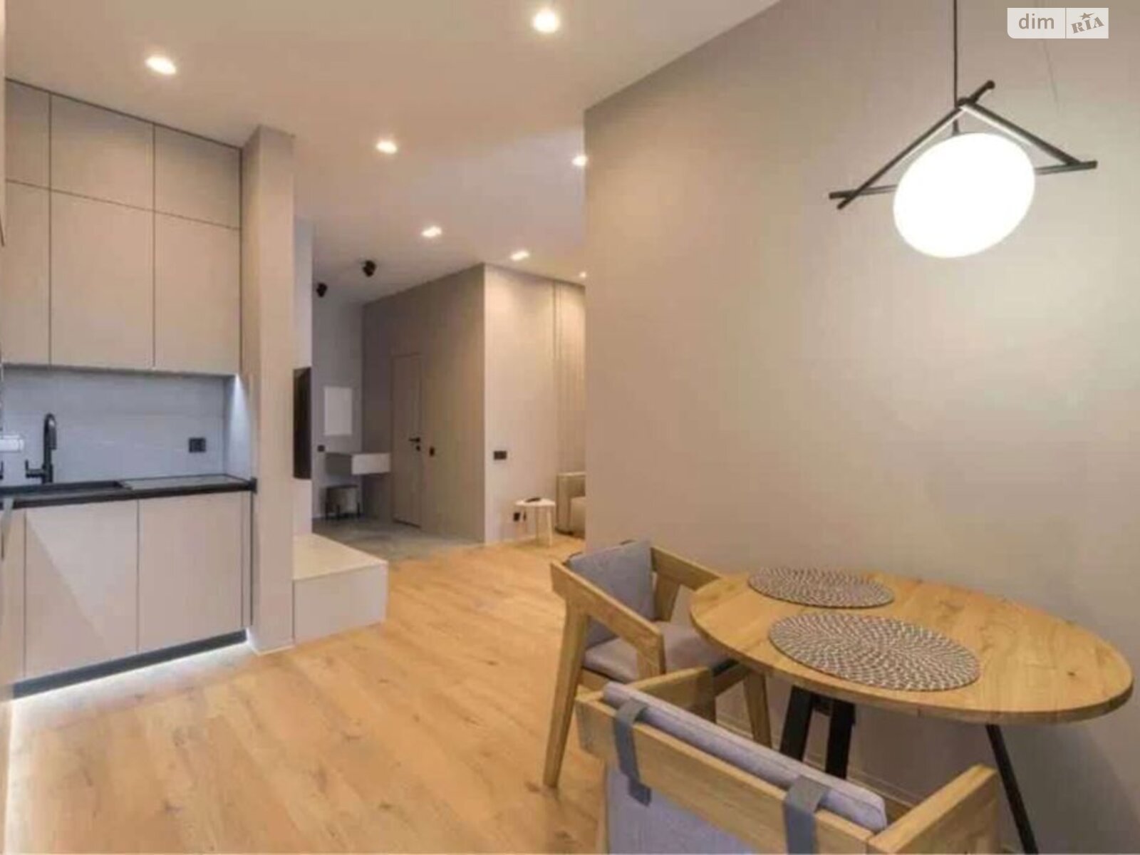 однокомнатная квартира в Одессе, район Приморский, на ул. Валерия Самофалова 16А/1 в аренду на долгий срок помесячно фото 1 однокомнатная квартира в Одессе, район Приморский, на ул. Валерия Самофалова 16А/1 в аренду на долгий срок помесячно фото 1