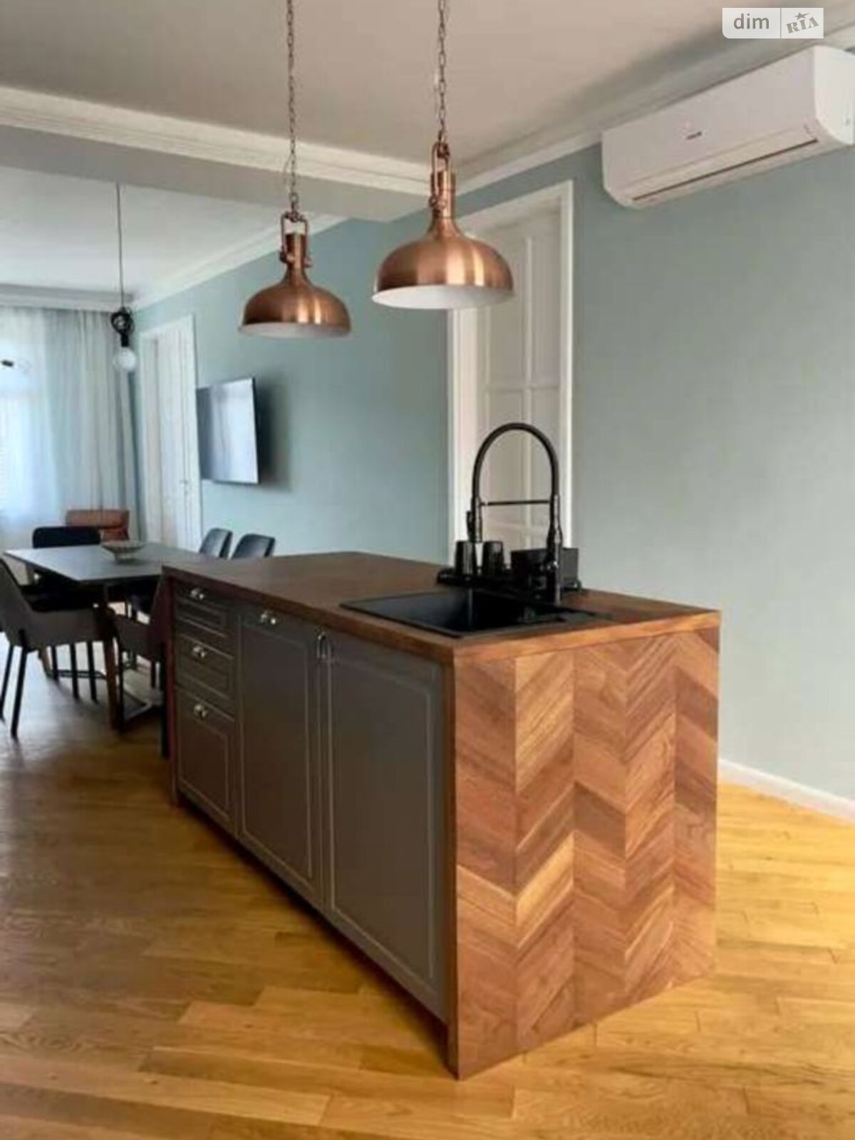 трехкомнатная квартира в Одессе, район Приморский, на ул. Валерия Самофалова 16А/3 в аренду на долгий срок помесячно фото 1 трехкомнатная квартира в Одессе, район Приморский, на ул. Валерия Самофалова 16А/3 в аренду на долгий срок помесячно фото 1