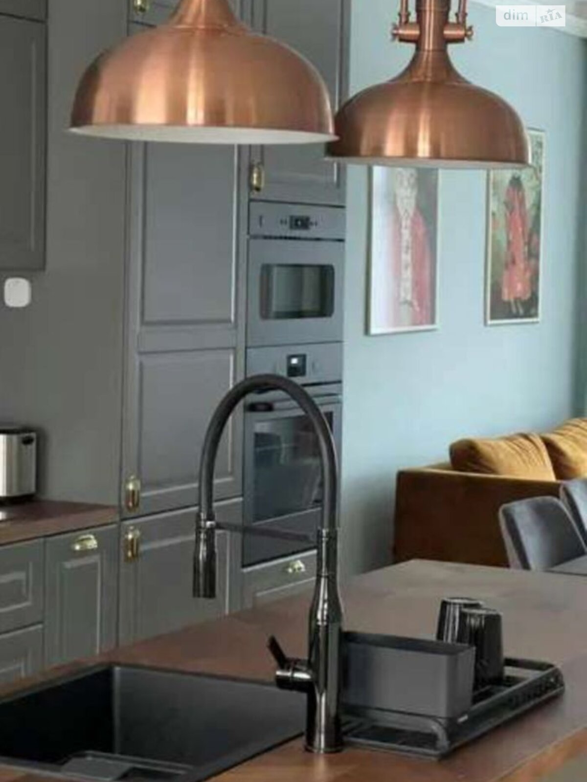 трехкомнатная квартира в Одессе, район Приморский, на ул. Валерия Самофалова 16А/3 в аренду на долгий срок помесячно фото 1 трехкомнатная квартира в Одессе, район Приморский, на ул. Валерия Самофалова 16А/3 в аренду на долгий срок помесячно фото 1