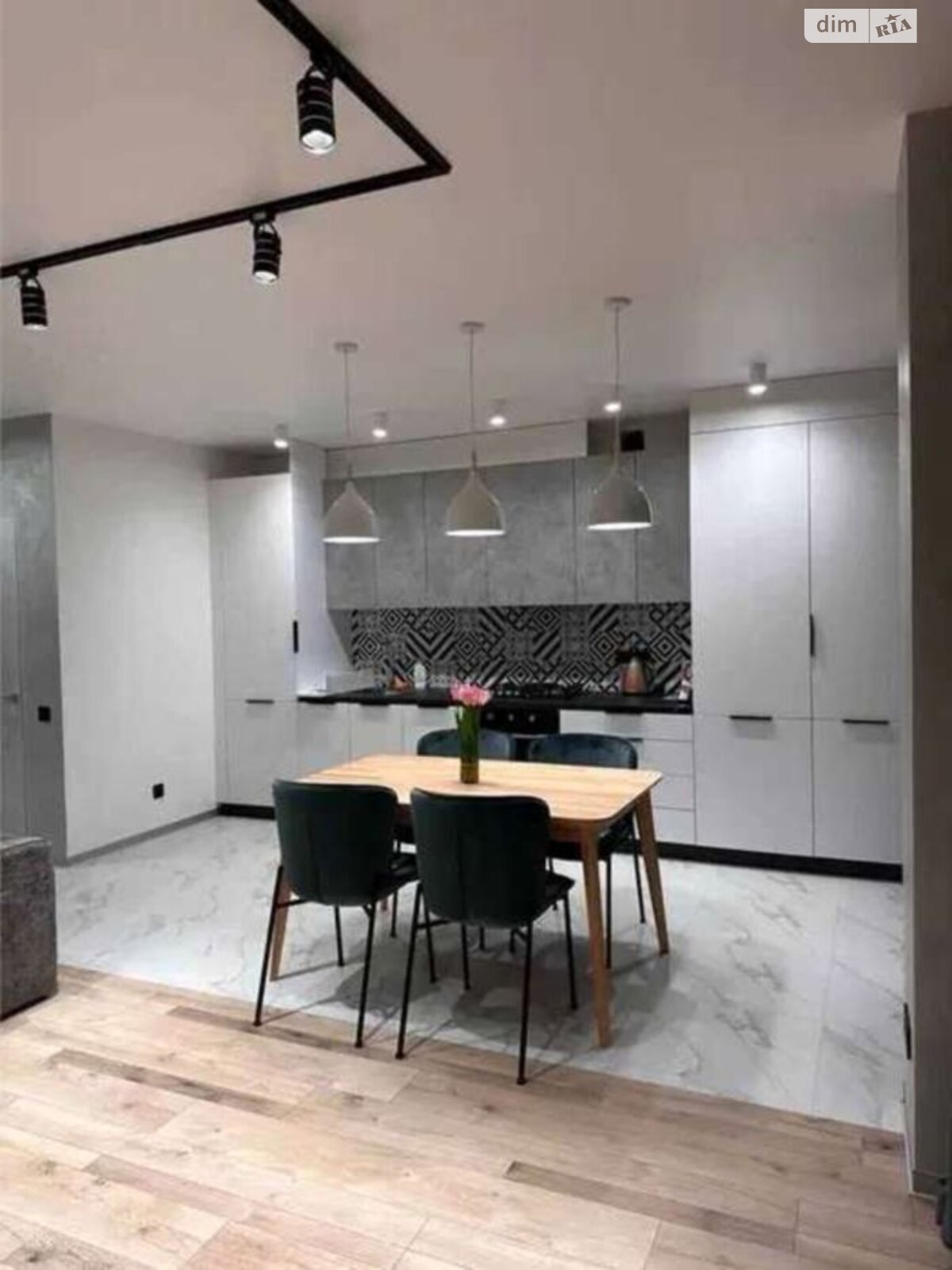 однокомнатная квартира в Одессе, район Приморский, на ул. Валерия Самофалова в аренду на долгий срок помесячно фото 1 однокомнатная квартира в Одессе, район Приморский, на ул. Валерия Самофалова в аренду на долгий срок помесячно фото 1