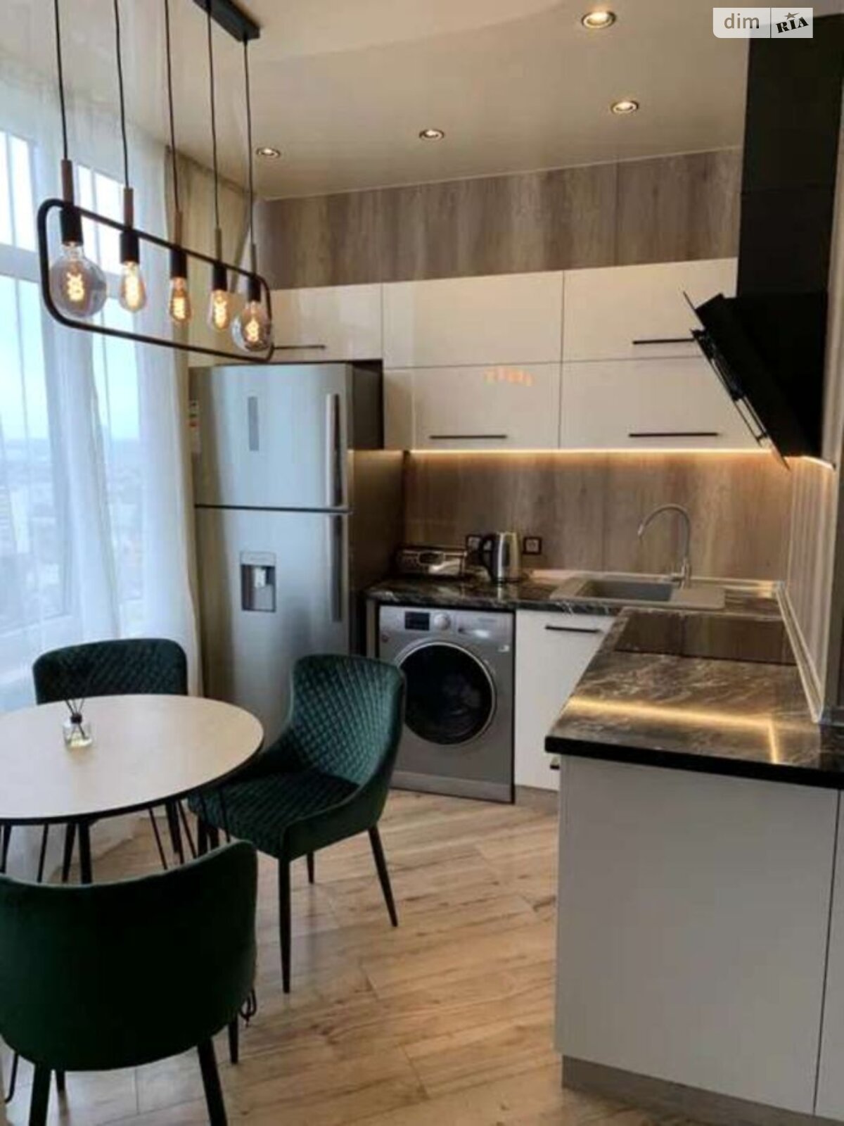 однокомнатная квартира в Одессе, район Приморский, на ул. Валерия Самофалова 16А/3 в аренду на долгий срок помесячно фото 1 однокомнатная квартира в Одессе, район Приморский, на ул. Валерия Самофалова 16А/3 в аренду на долгий срок помесячно фото 1