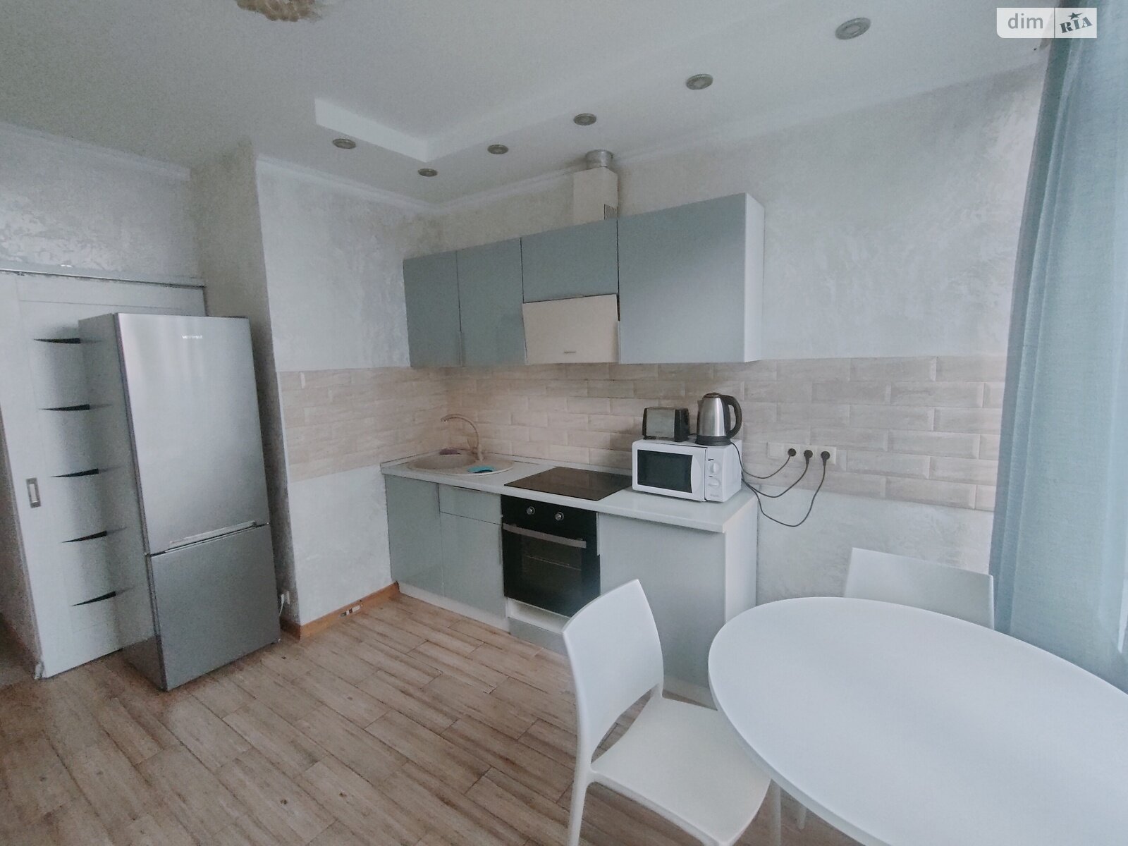 однокомнатная квартира в Одессе, район Приморский, на ул. Валерия Самофалова 16А/5 в аренду на долгий срок помесячно фото 1 однокомнатная квартира в Одессе, район Приморский, на ул. Валерия Самофалова 16А/5 в аренду на долгий срок помесячно фото 1