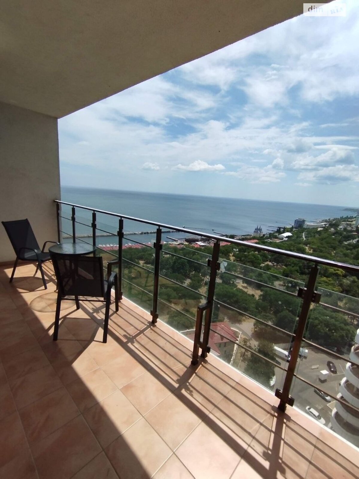 однокомнатная квартира в Одессе, район Приморский, на ул. Валерия Самофалова 16А/6 в аренду на долгий срок помесячно фото 1