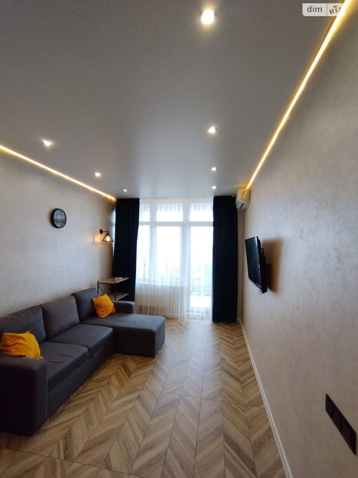 однокомнатная квартира в Одессе, район Приморский, на ул. Валерия Самофалова 16А/6 в аренду на долгий срок помесячно фото 1