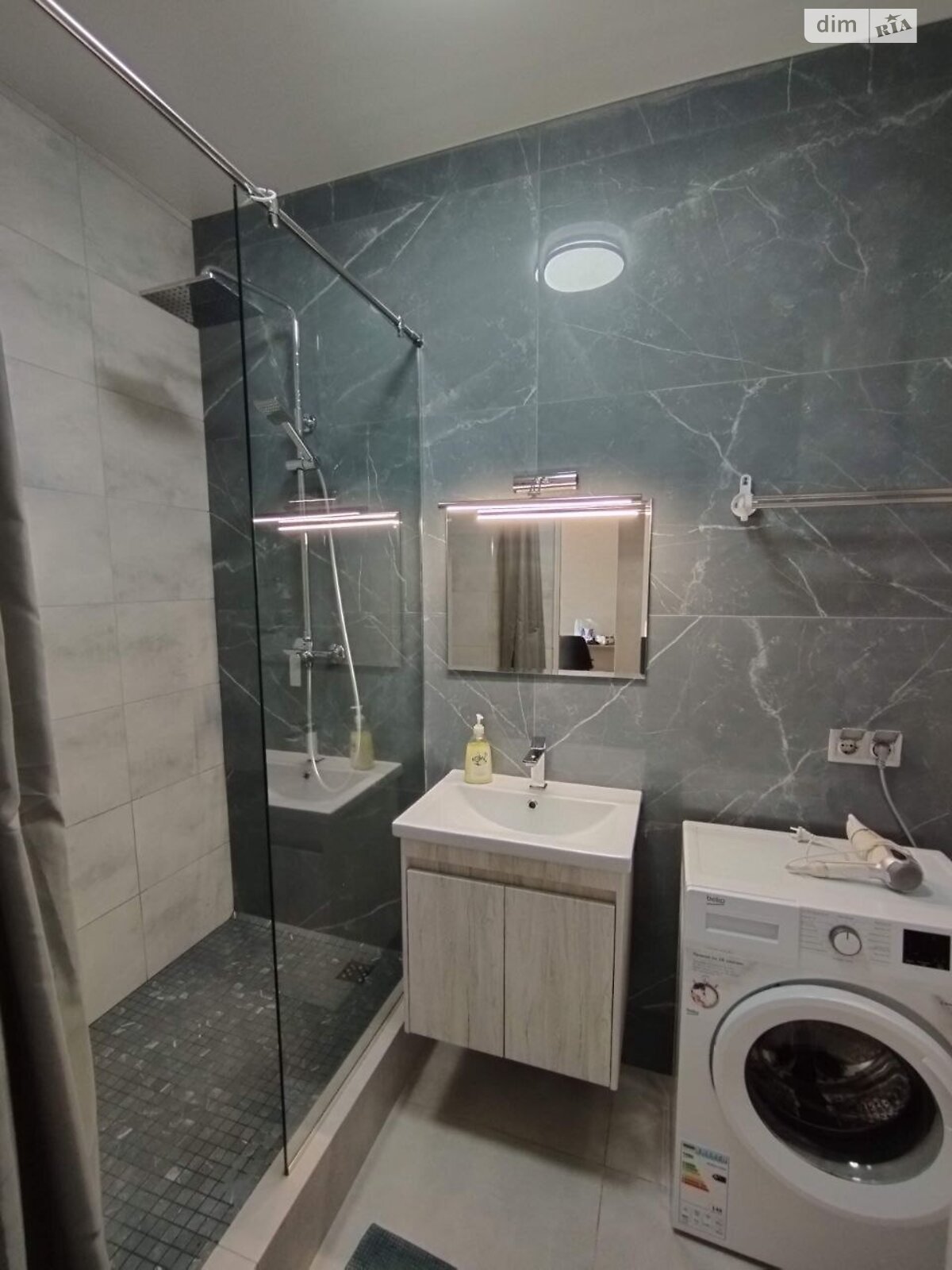 однокомнатная квартира в Одессе, район Приморский, на ул. Валерия Самофалова 16А/6 в аренду на долгий срок помесячно фото 1