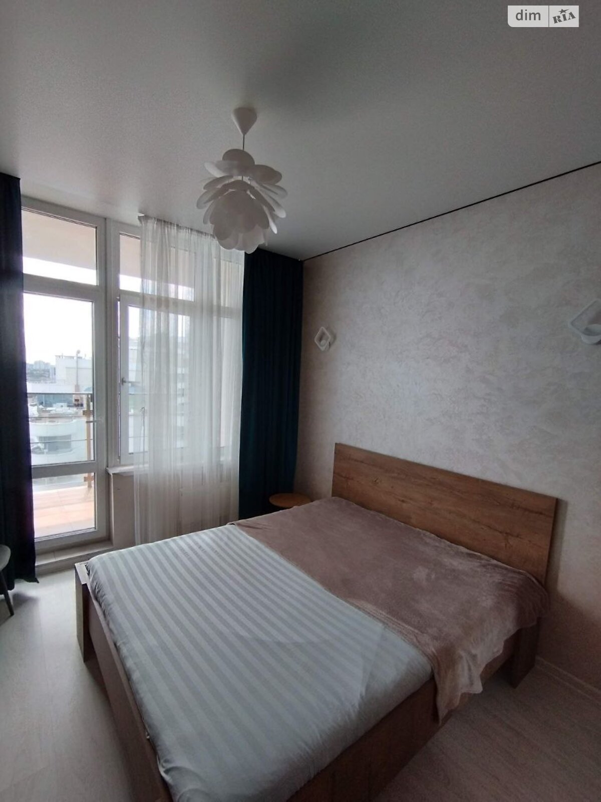 однокомнатная квартира в Одессе, район Приморский, на ул. Валерия Самофалова 16А/6 в аренду на долгий срок помесячно фото 1