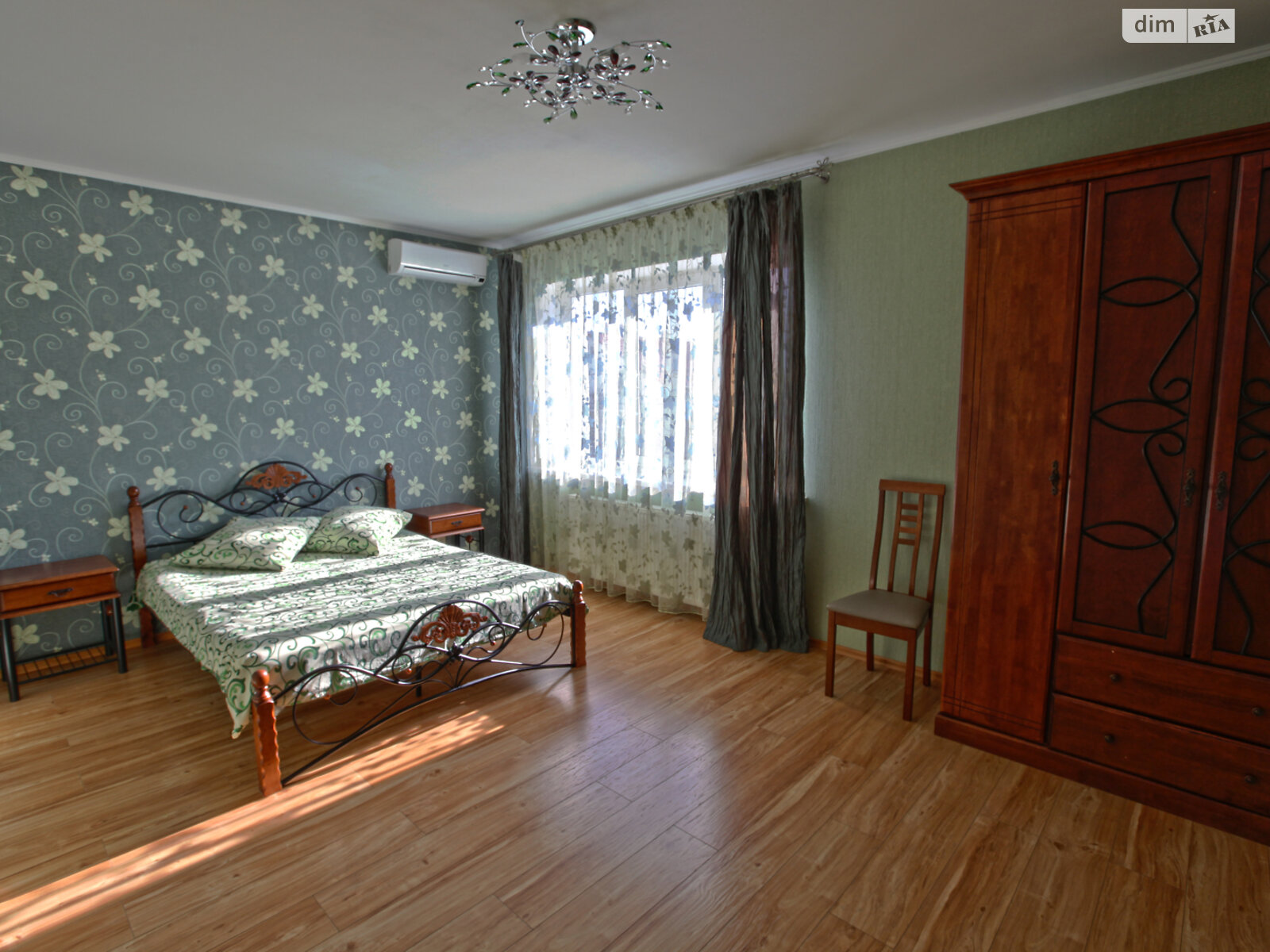 трикімнатна квартира в Одесі, район Приморський, на вул. Вірського 32 в довготривалу оренду помісячно фото 1 трикімнатна квартира в Одесі, район Приморський, на вул. Вірського 32 в довготривалу оренду помісячно фото 1