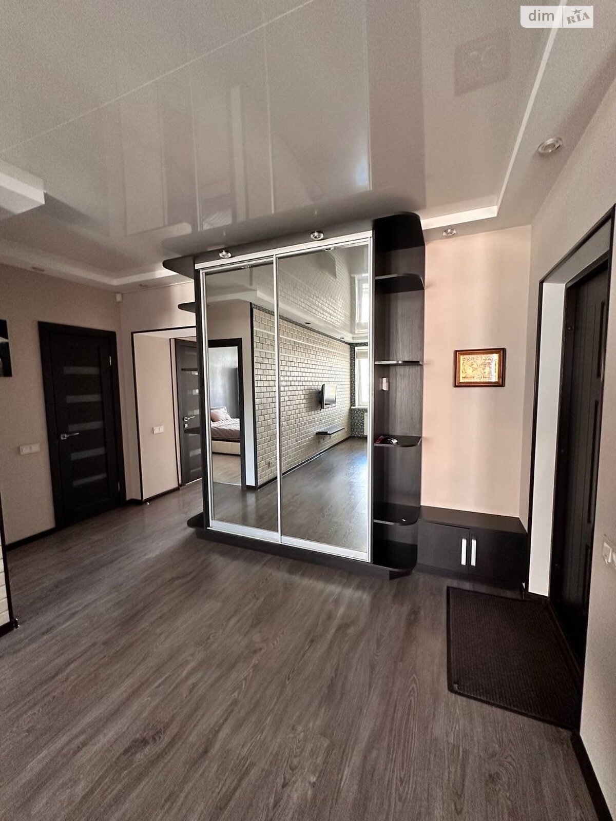 трикімнатна квартира в Одесі, район Приморський, на вул. Зоопаркова 12, кв. 154 в довготривалу оренду помісячно фото 1 трикімнатна квартира в Одесі, район Приморський, на вул. Зоопаркова 12, кв. 154 в довготривалу оренду помісячно фото 1