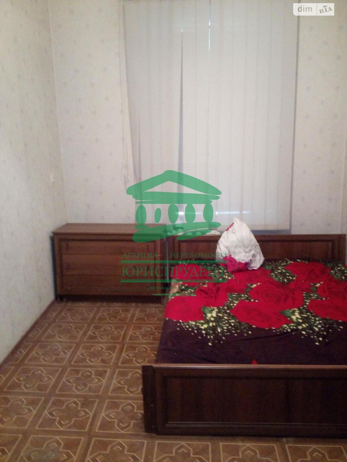 трехкомнатная квартира в Одессе, район Приморский, на ул. Веры Инбер в аренду на долгий срок помесячно фото 1