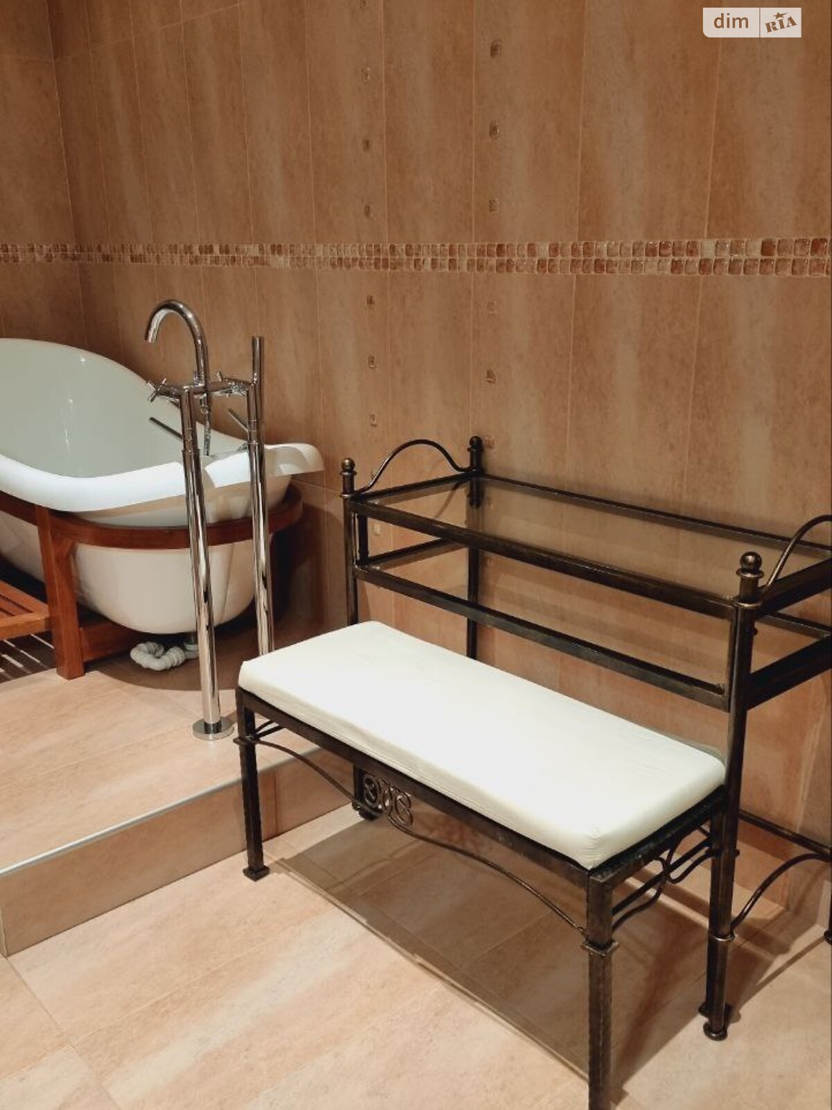 двокімнатна квартира в Одесі, район Приморський, на бул. Лідерсівський в довготривалу оренду помісячно фото 1