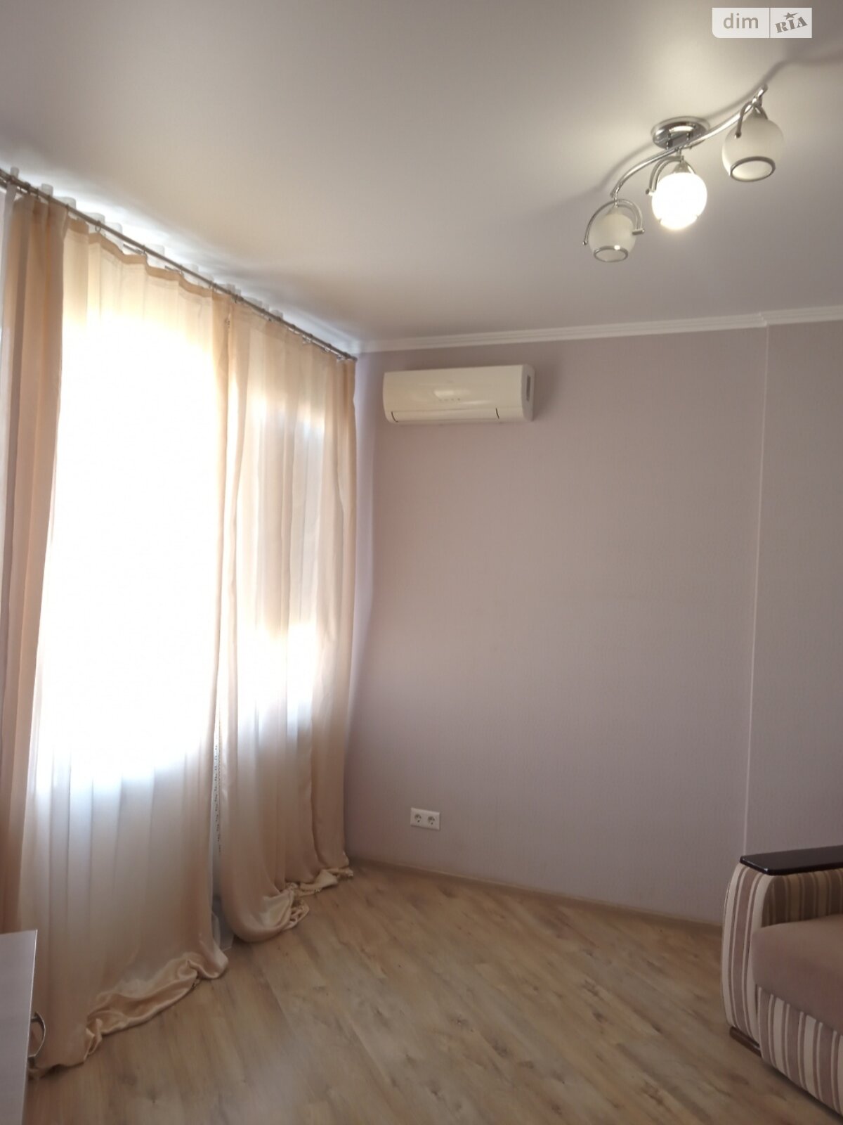 однокімнатна квартира в Одесі, на мас. Радужний 11/2 в довготривалу оренду помісячно фото 1 однокімнатна квартира в Одесі, на мас. Радужний 11/2 в довготривалу оренду помісячно фото 1