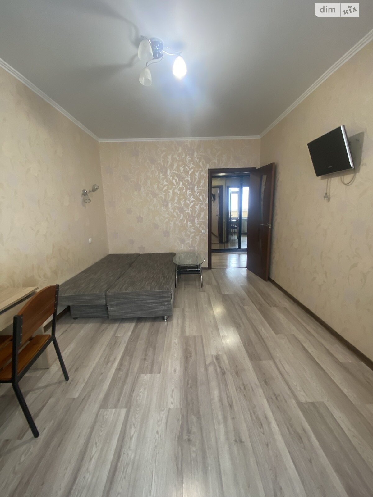 однокімнатна квартира в Одесі, на мас. Радужний 11 в довготривалу оренду помісячно фото 1 однокімнатна квартира в Одесі, на мас. Радужний 11 в довготривалу оренду помісячно фото 1