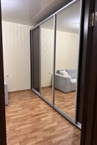 однокомнатная квартира в Одессе, на мас. Радужный 16 в аренду на долгий срок помесячно фото 2