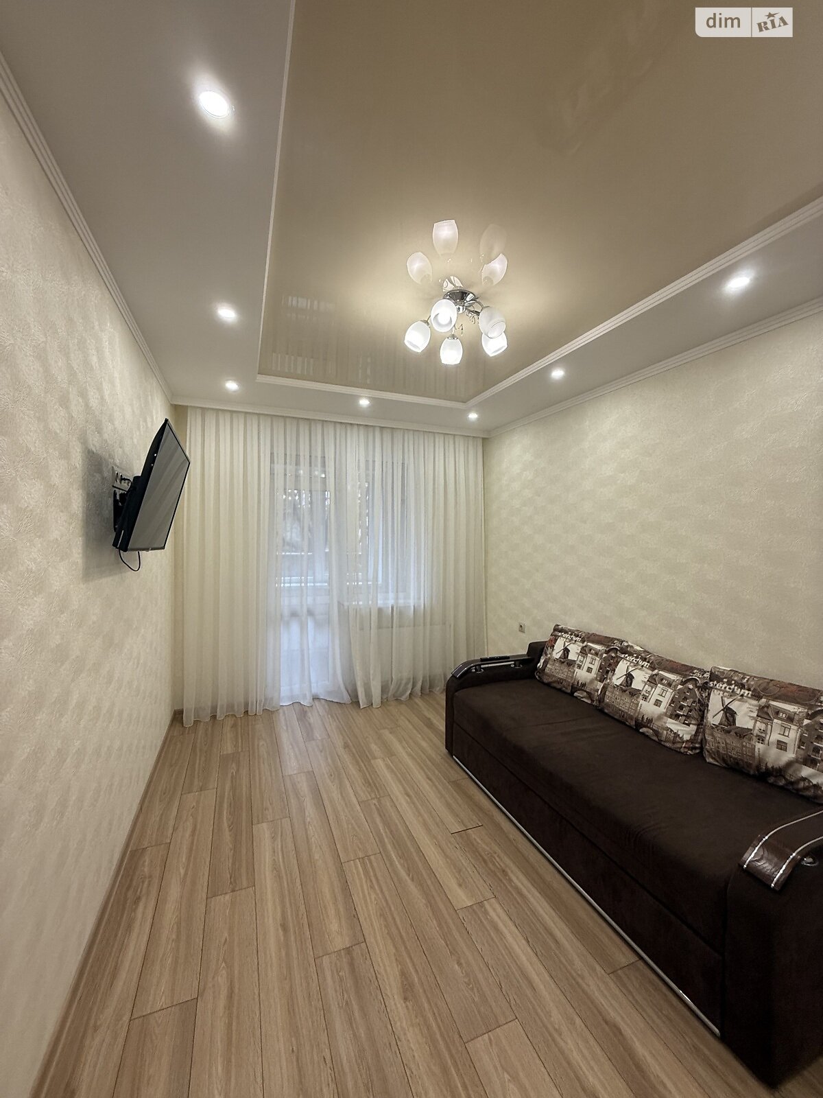 однокімнатна квартира з ремонтом в Одесі, район Сахалінчик, на вул. Басейна 6А в довготривалу оренду помісячно фото 1