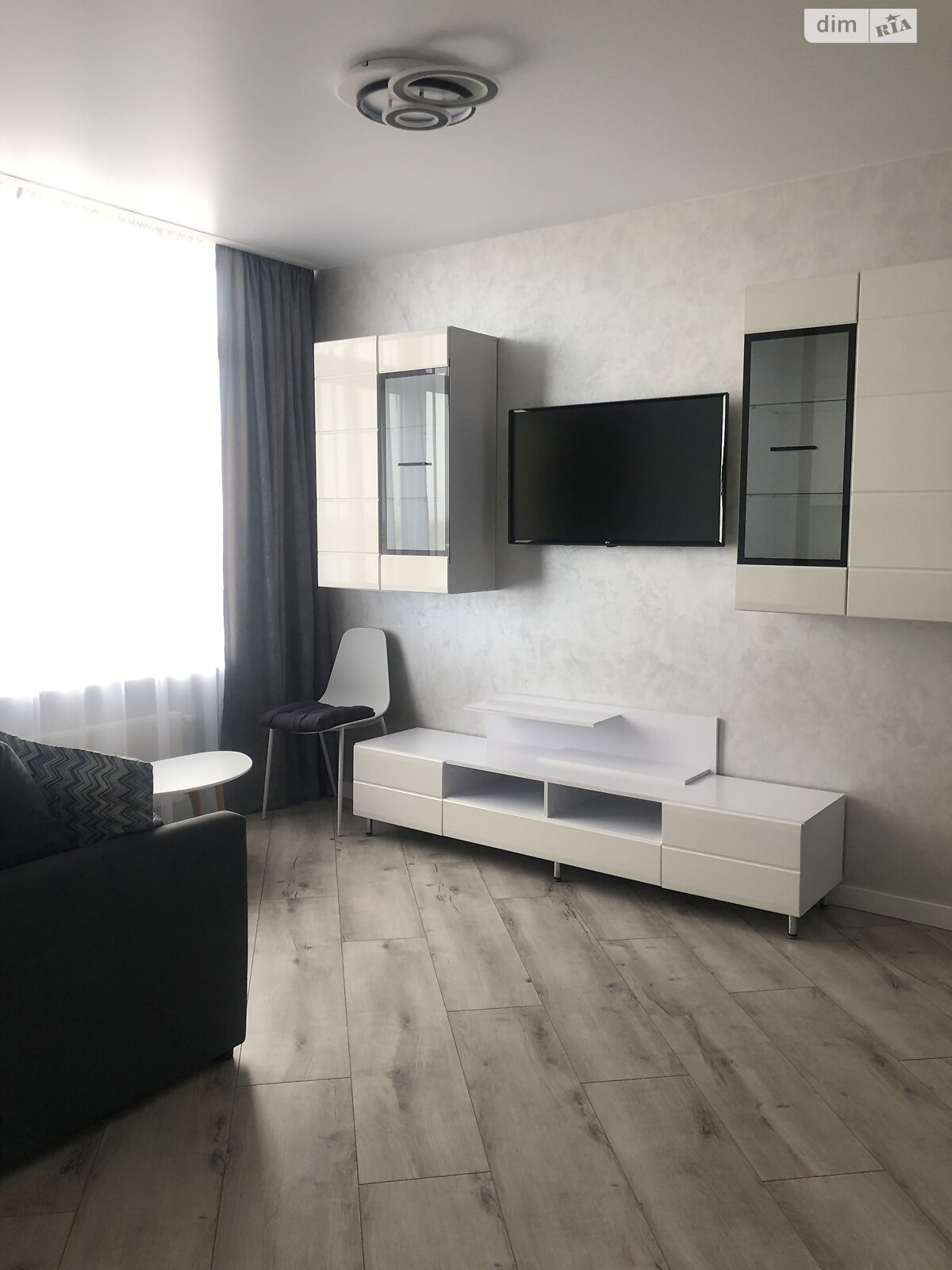 однокомнатная квартира в Одессе, район Сахалинчик, на ул. Бассейная 6А в аренду на долгий срок помесячно фото 1