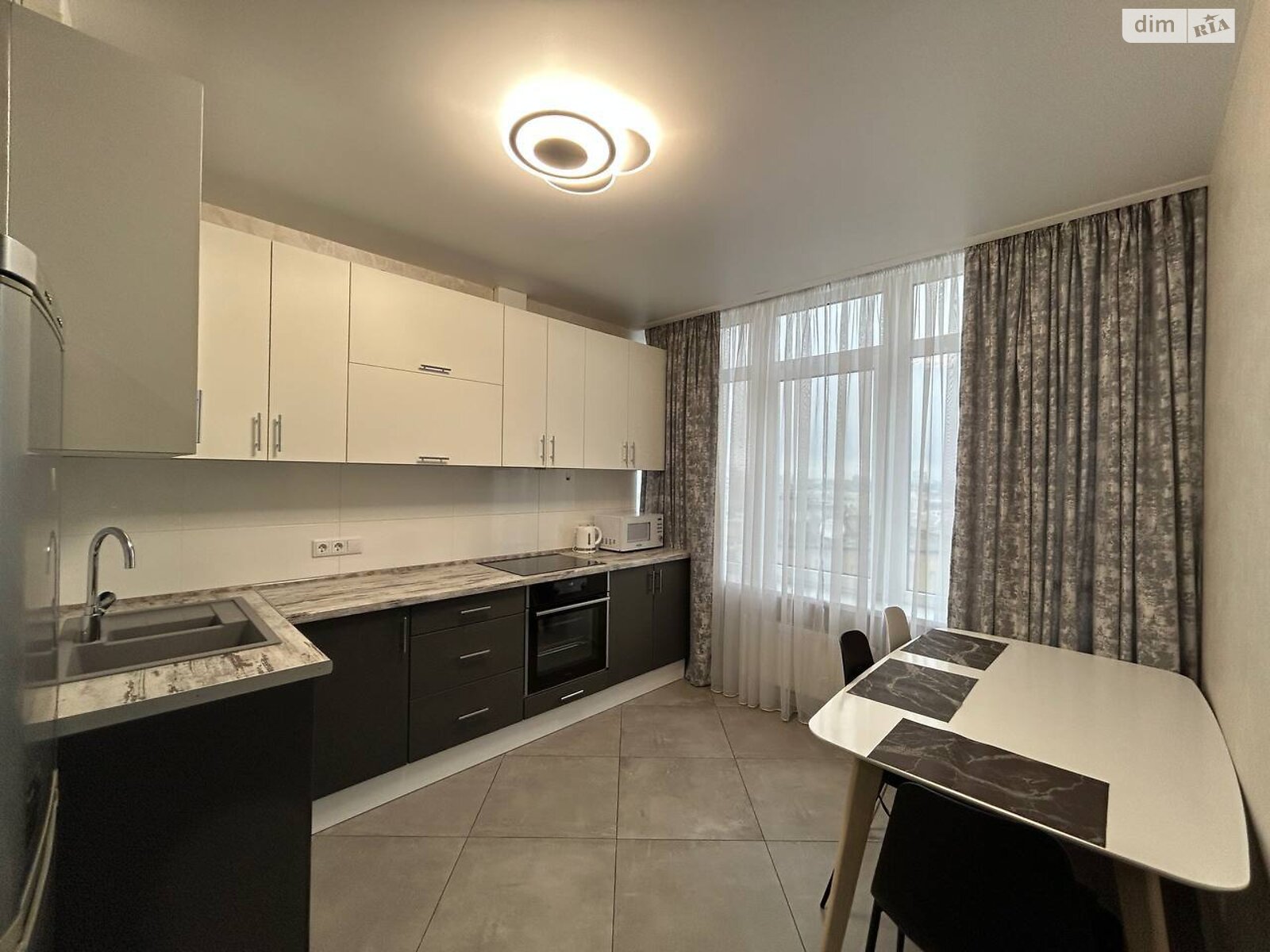 однокомнатная квартира в Одессе, район Сахалинчик, на ул. Бассейная 6А в аренду на долгий срок помесячно фото 1