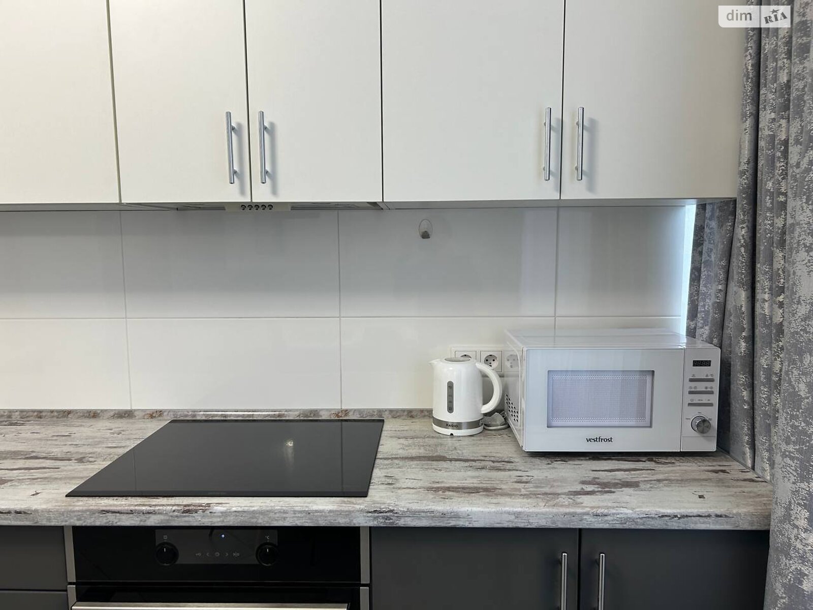 однокомнатная квартира в Одессе, район Сахалинчик, на ул. Бассейная 6А в аренду на долгий срок помесячно фото 1