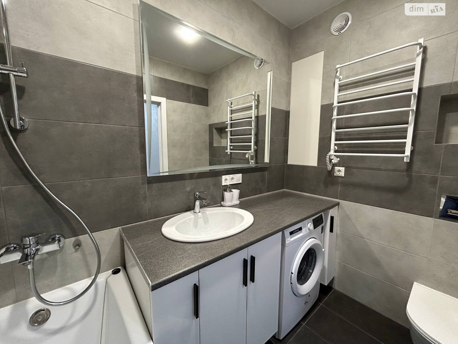 однокомнатная квартира в Одессе, район Сахалинчик, на ул. Бассейная 6А в аренду на долгий срок помесячно фото 1