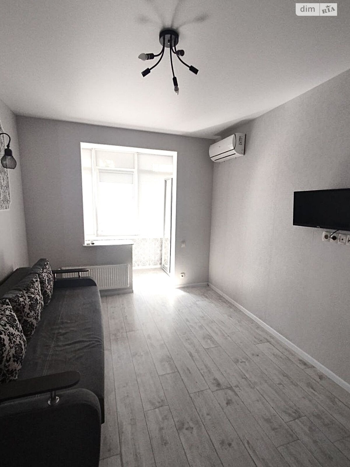 однокімнатна квартира в Одесі, район Сахалінчик, на вул. Басейна 6А в довготривалу оренду помісячно фото 1