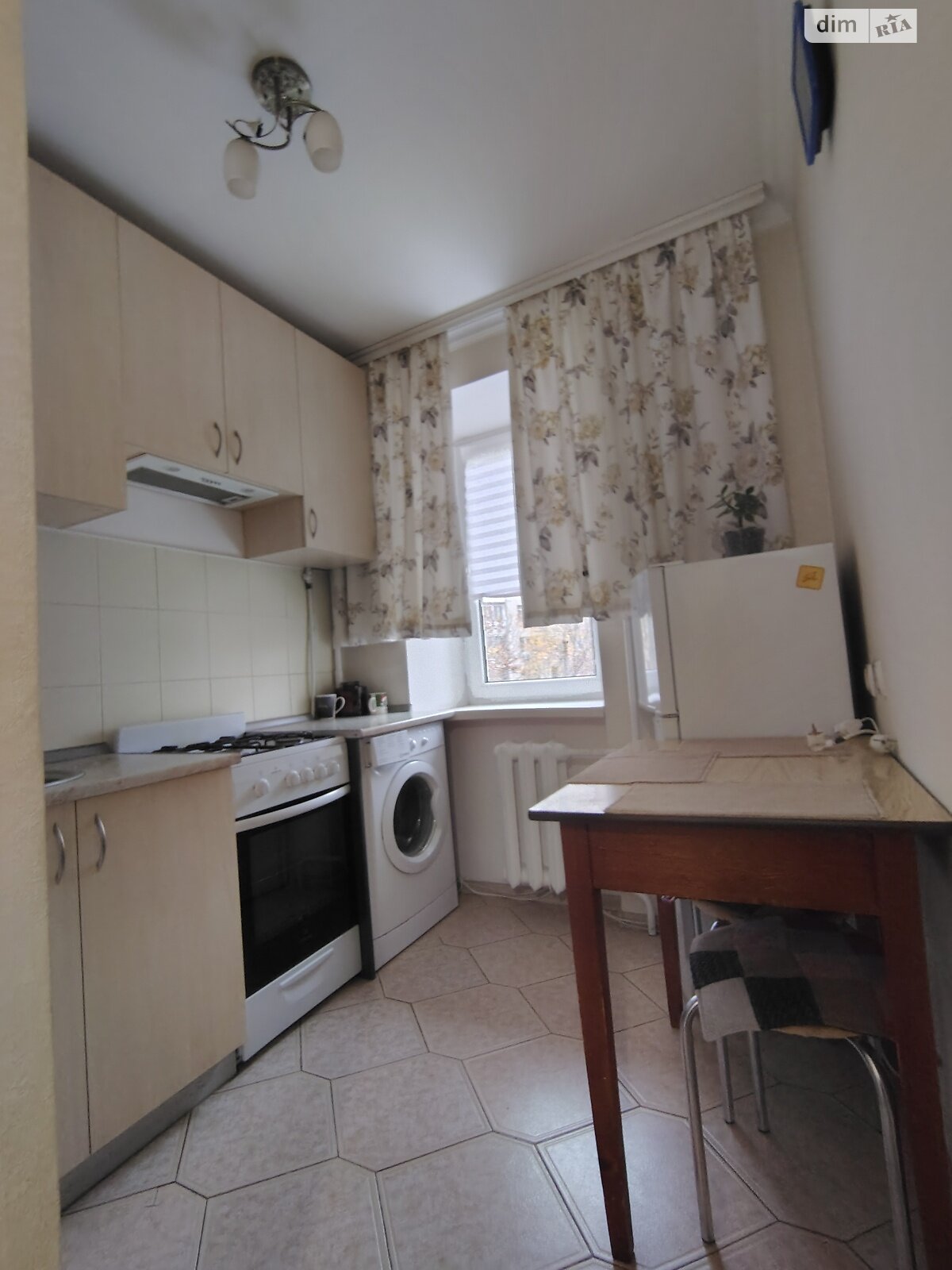 однокімнатна квартира в Одесі, на вул. Сім’ї Глодан 30/1 в довготривалу оренду помісячно фото 1