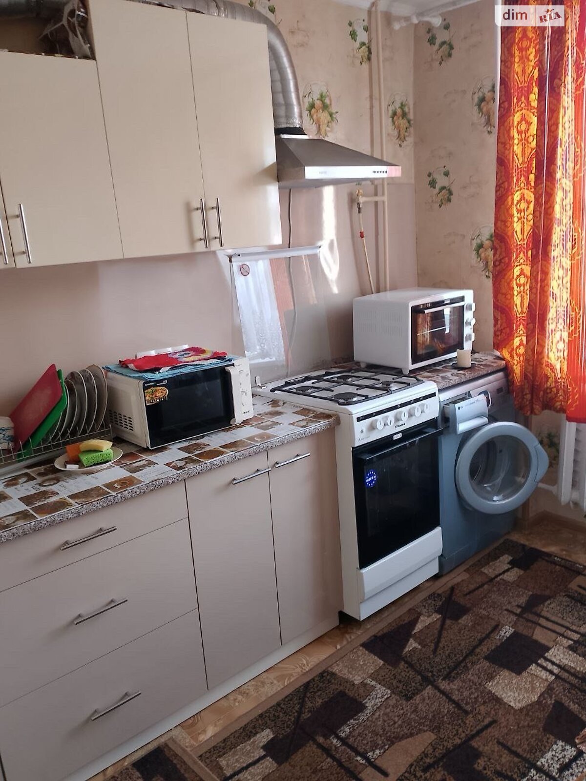 однокімнатна квартира в Одесі, район Шкільний, на просп. Небесної Сотні 6 в довготривалу оренду помісячно фото 1 однокімнатна квартира в Одесі, район Шкільний, на просп. Небесної Сотні 6 в довготривалу оренду помісячно фото 1
