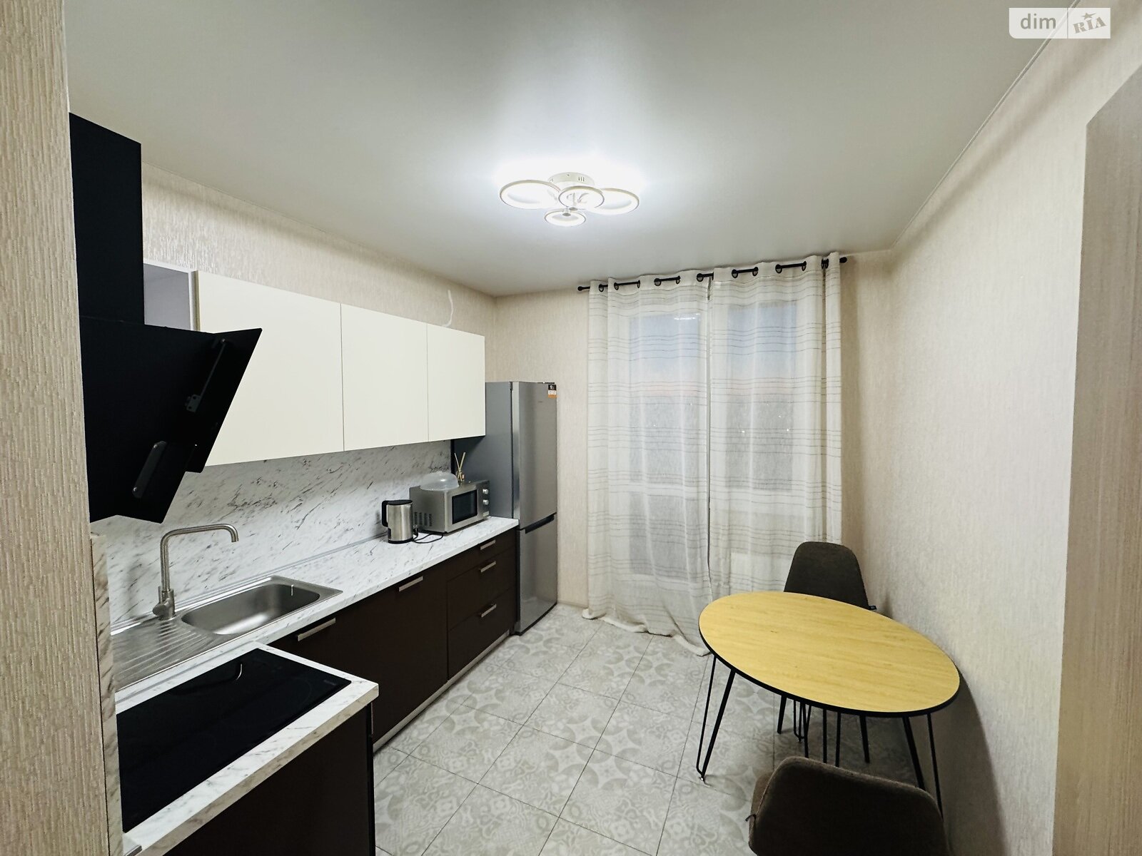 однокомнатная квартира в Одессе, район Слободка, на ул. Одесская в аренду на долгий срок помесячно фото 1 однокомнатная квартира в Одессе, район Слободка, на ул. Одесская в аренду на долгий срок помесячно фото 1