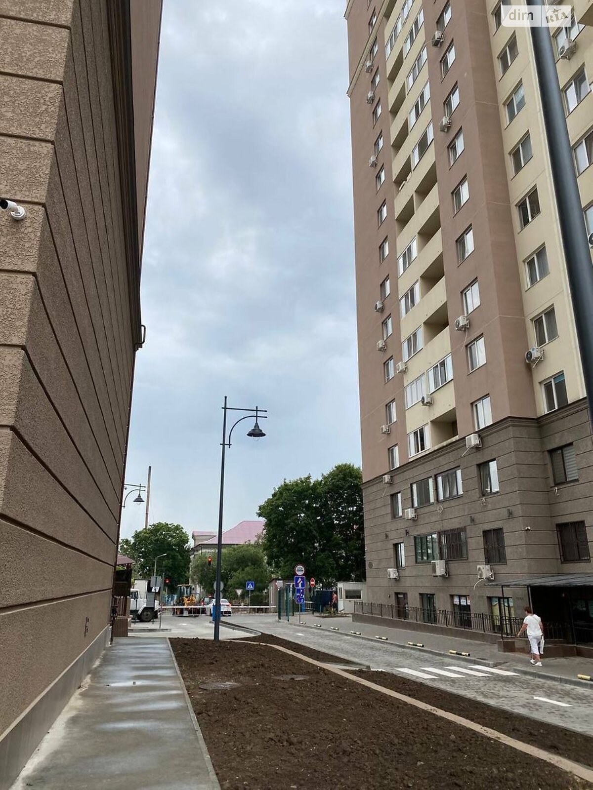 однокімнатна квартира в Одесі, район Слободка, на вул. Одеська 45 в довготривалу оренду помісячно фото 1