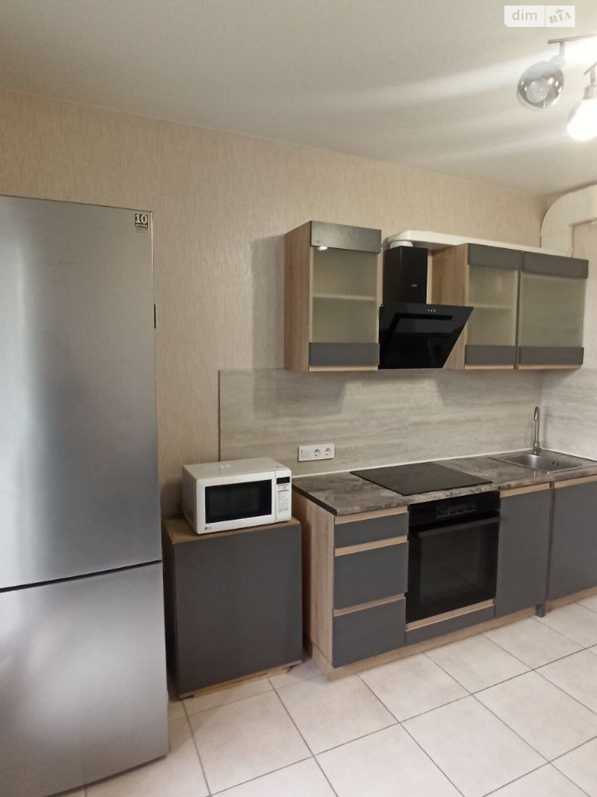 однокімнатна квартира в Одесі, район Слободка, на вул. Одеська 45 в довготривалу оренду помісячно фото 1