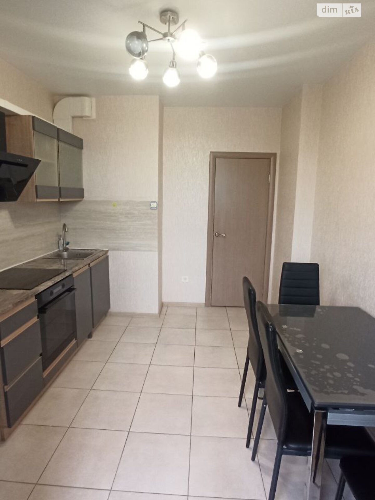 однокімнатна квартира в Одесі, район Слободка, на вул. Одеська 45 в довготривалу оренду помісячно фото 1