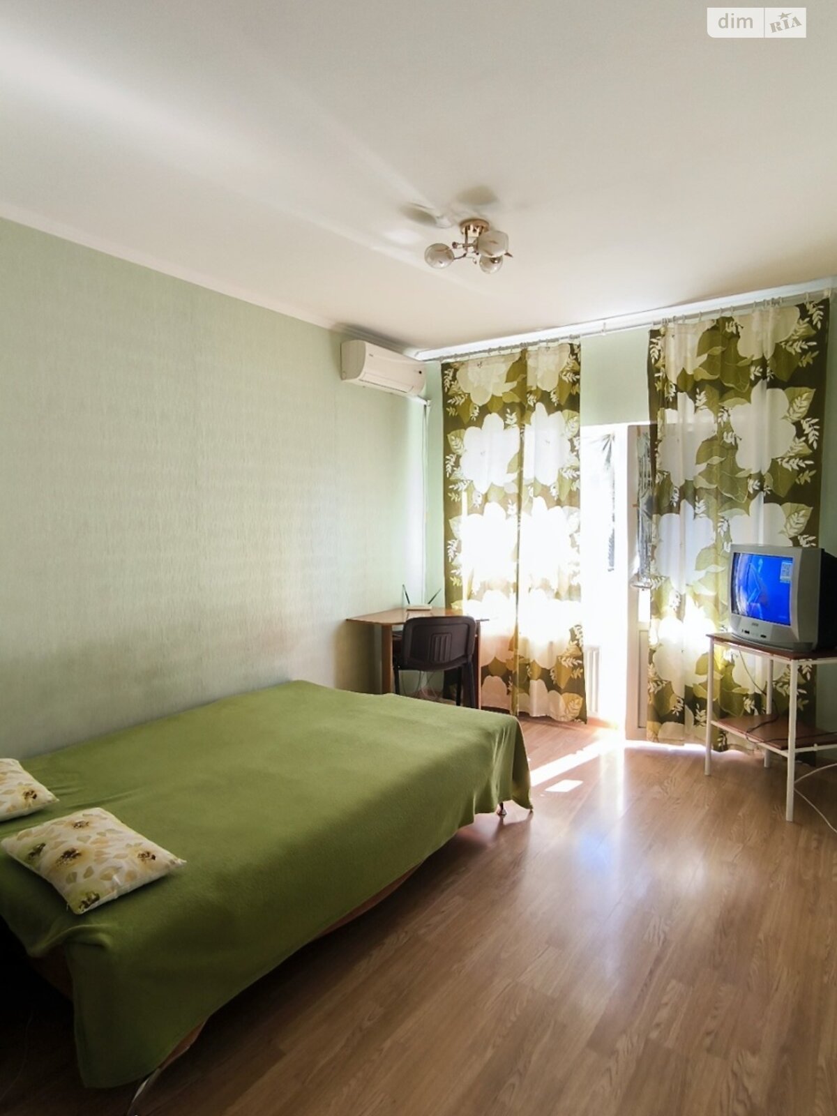 однокомнатная квартира в Одессе, район Пересыпский, на ул. Романтиков 25, кв. 44 в аренду на долгий срок помесячно фото 1 однокомнатная квартира в Одессе, район Пересыпский, на ул. Романтиков 25, кв. 44 в аренду на долгий срок помесячно фото 1