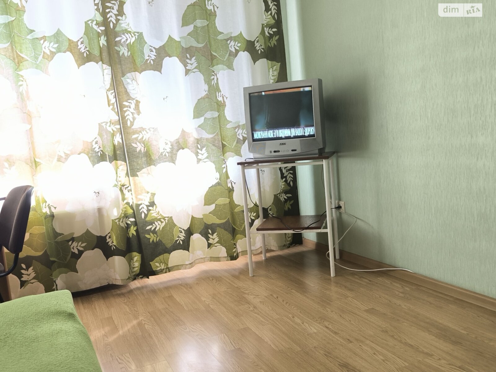 однокімнатна квартира в Одесі, район Слободка, на вул. Романтиків 25 в довготривалу оренду помісячно фото 1