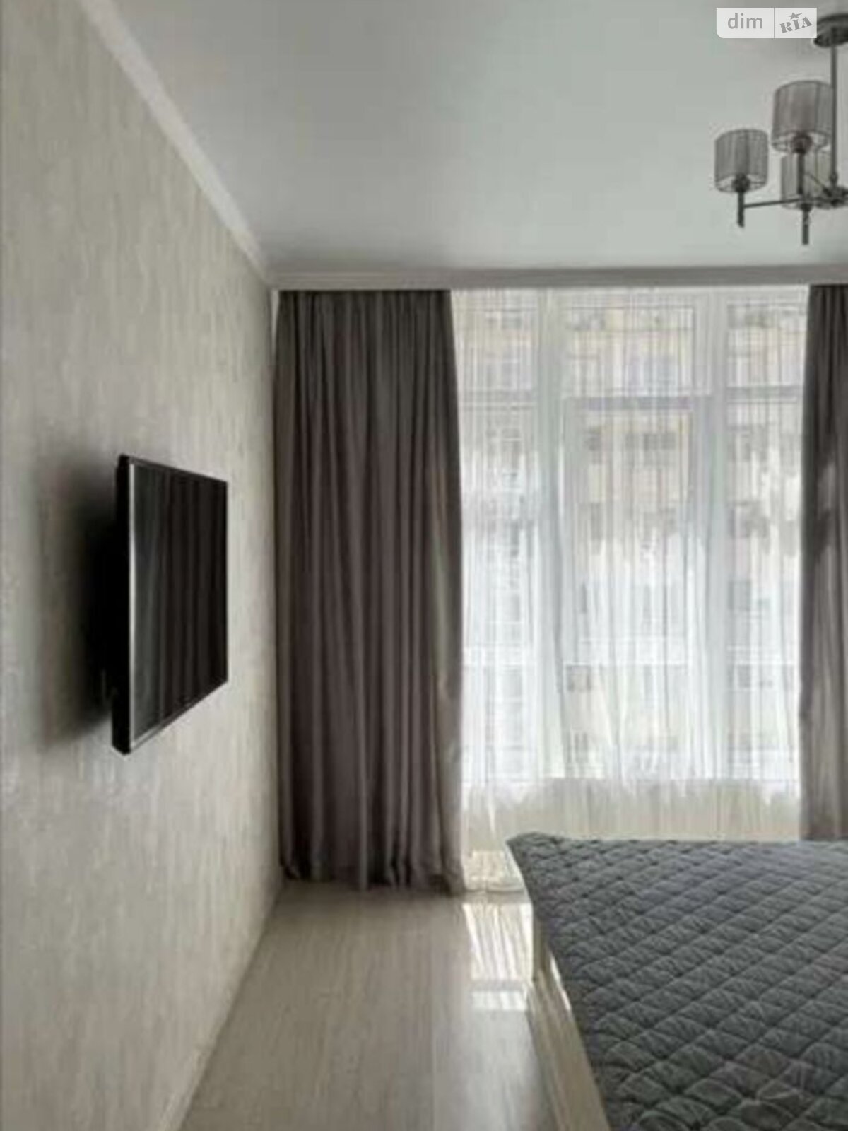 однокомнатная квартира в Одессе, район Слободка, на ул. Виталия Нестеренко 1Б в аренду на долгий срок помесячно фото 1