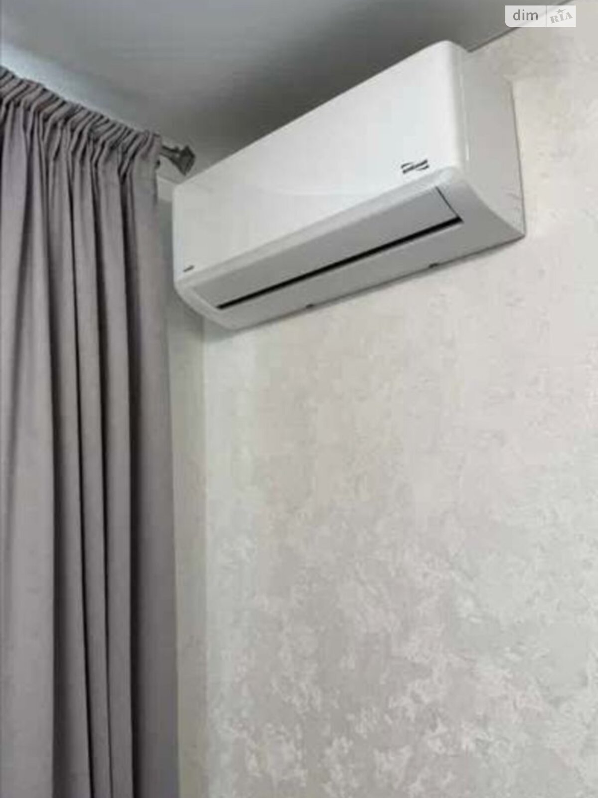 однокомнатная квартира в Одессе, район Слободка, на ул. Виталия Нестеренко 1Б в аренду на долгий срок помесячно фото 1