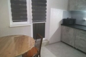 однокомнатная квартира в Одессе, район Слободка, на ул. Виталия Нестеренко в аренду на долгий срок помесячно фото 2 однокомнатная квартира в Одессе, район Слободка, на ул. Виталия Нестеренко в аренду на долгий срок помесячно фото 2