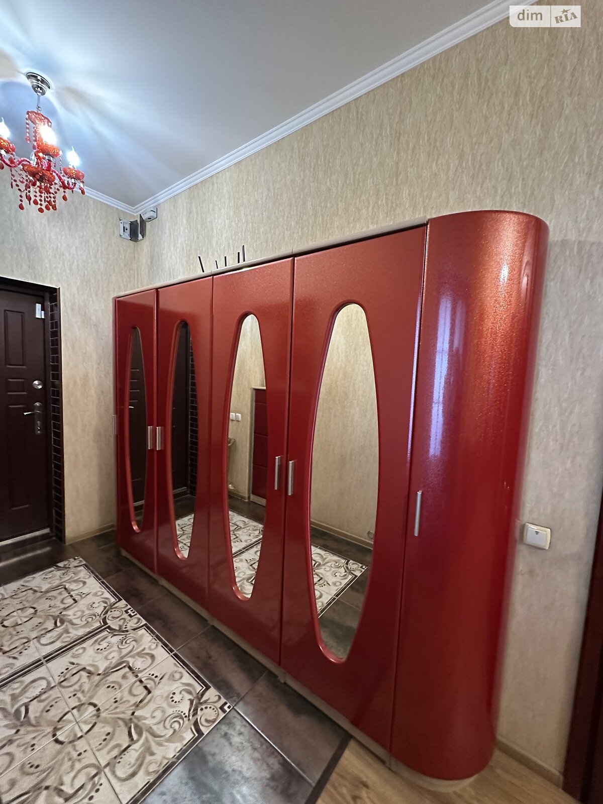 двухкомнатная квартира в Одессе, район Средний Фонтан, на дор. Фонтанская 123 в аренду на долгий срок помесячно фото 1 двухкомнатная квартира в Одессе, район Средний Фонтан, на дор. Фонтанская 123 в аренду на долгий срок помесячно фото 1