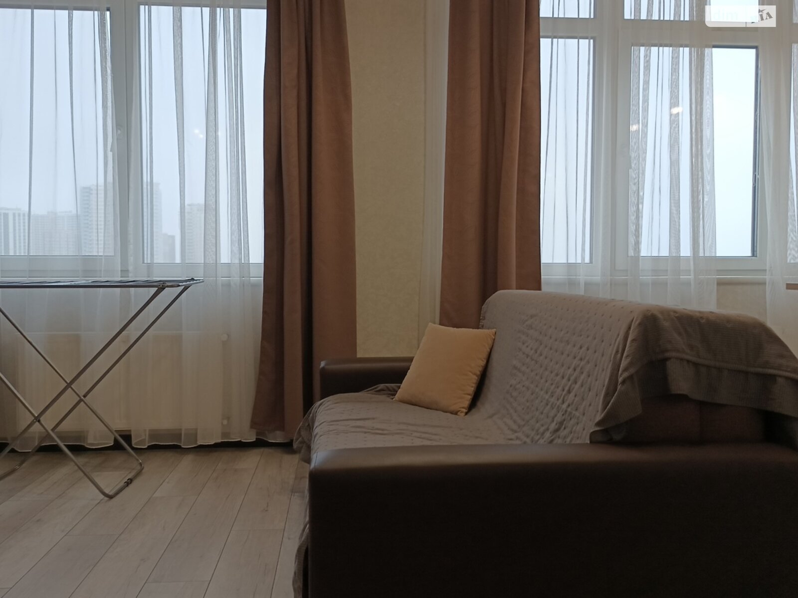 однокімнатна квартира в Одесі, район Середній Фонтан, на дор. Фонтанська 58/1 в довготривалу оренду помісячно фото 1