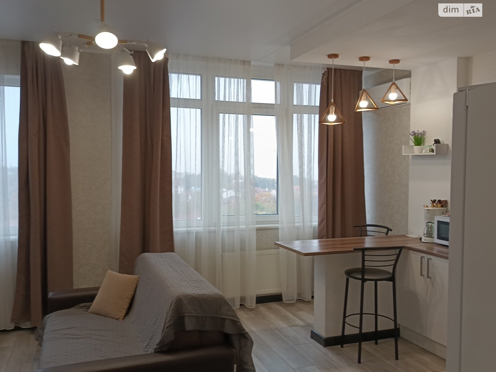 однокімнатна квартира в Одесі, район Середній Фонтан, на дор. Фонтанська 58/1 в довготривалу оренду помісячно фото 1