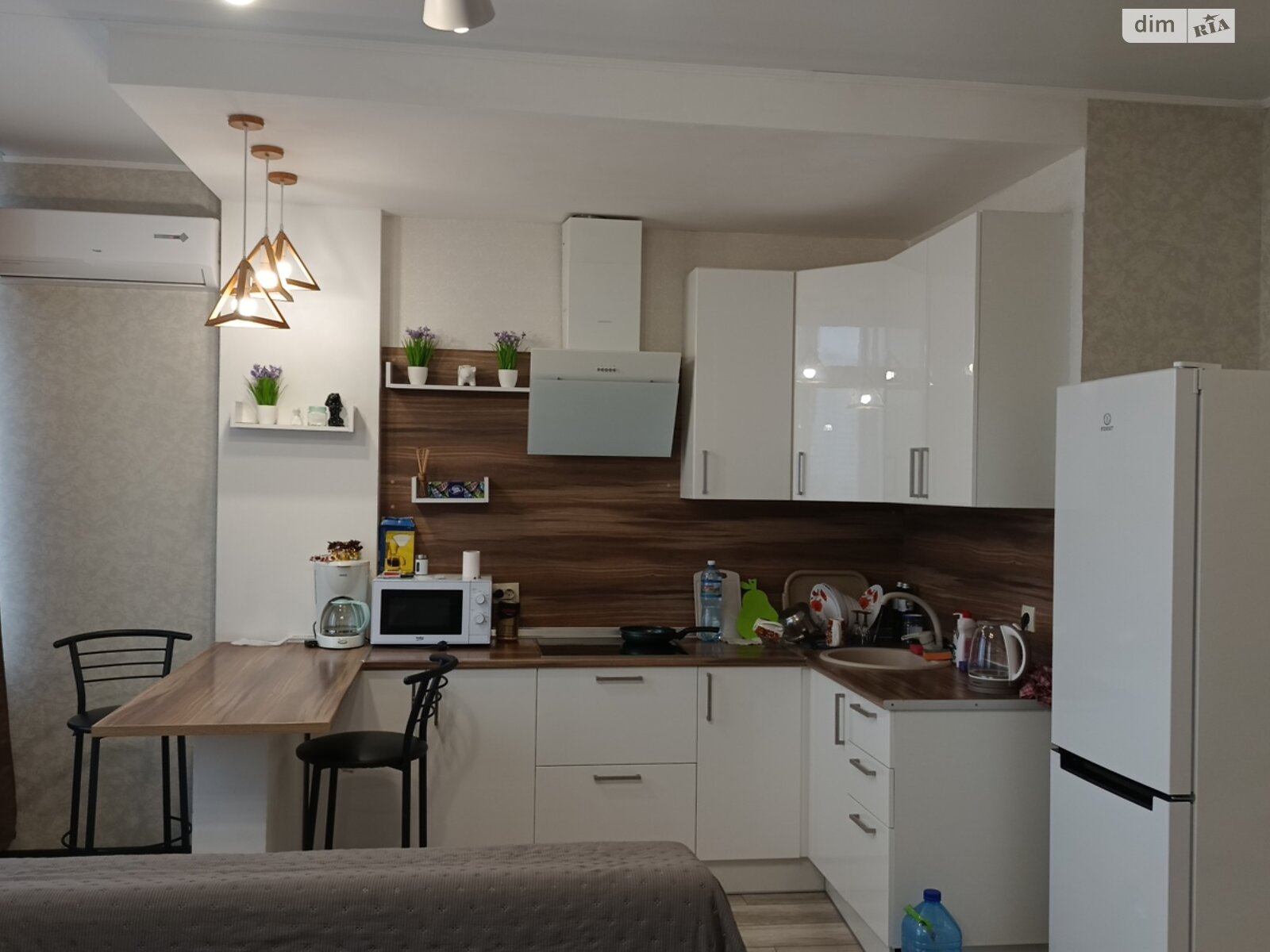 однокімнатна квартира в Одесі, район Середній Фонтан, на дор. Фонтанська 58/1 в довготривалу оренду помісячно фото 1