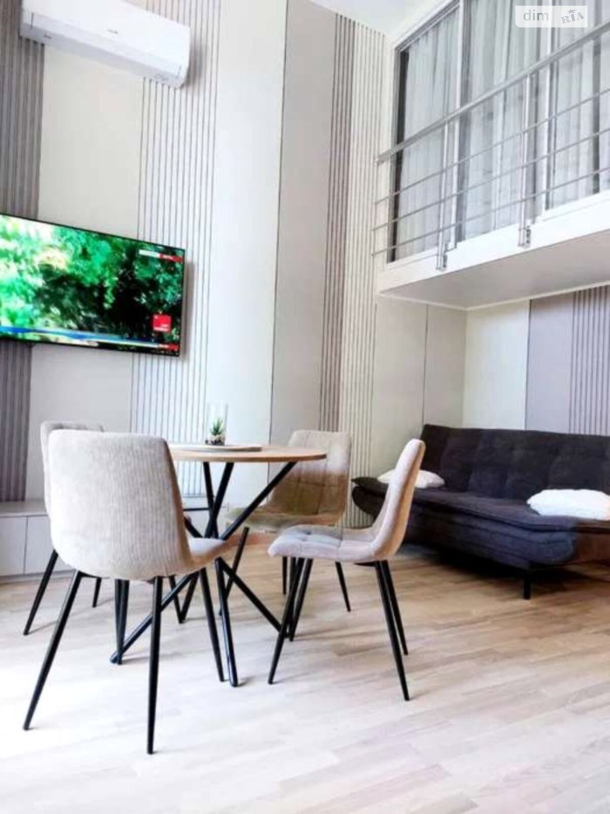 трехкомнатная квартира в Одессе, район Средний Фонтан, на ул. Одесской громады 7 в аренду на долгий срок помесячно фото 1