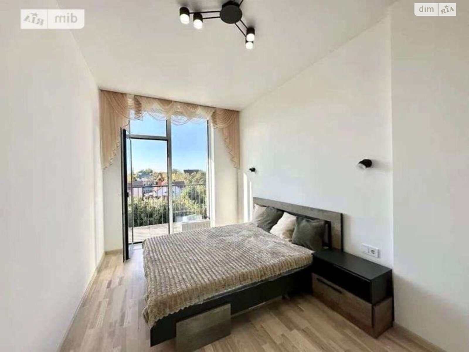 двухкомнатная квартира в Одессе, район Средний Фонтан, на ул. Одесской громады 7 в аренду на долгий срок помесячно фото 1 двухкомнатная квартира в Одессе, район Средний Фонтан, на ул. Одесской громады 7 в аренду на долгий срок помесячно фото 1