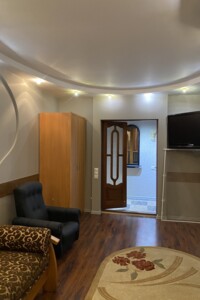 трехкомнатная квартира в Одессе, район Таирова, на ул. Евгения Чикаленко 63А в аренду на долгий срок помесячно фото 2