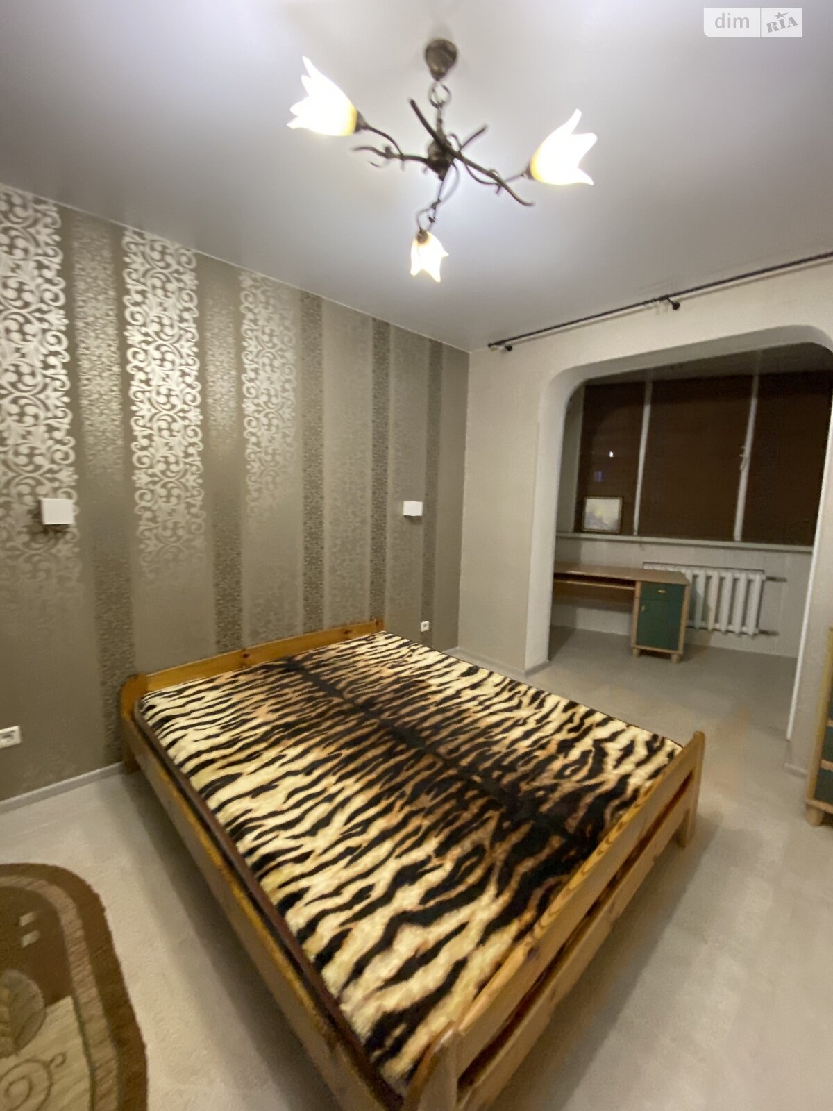 трехкомнатная квартира в Одессе, район Таирова, на ул. Евгения Чикаленко 63А в аренду на долгий срок помесячно фото 1