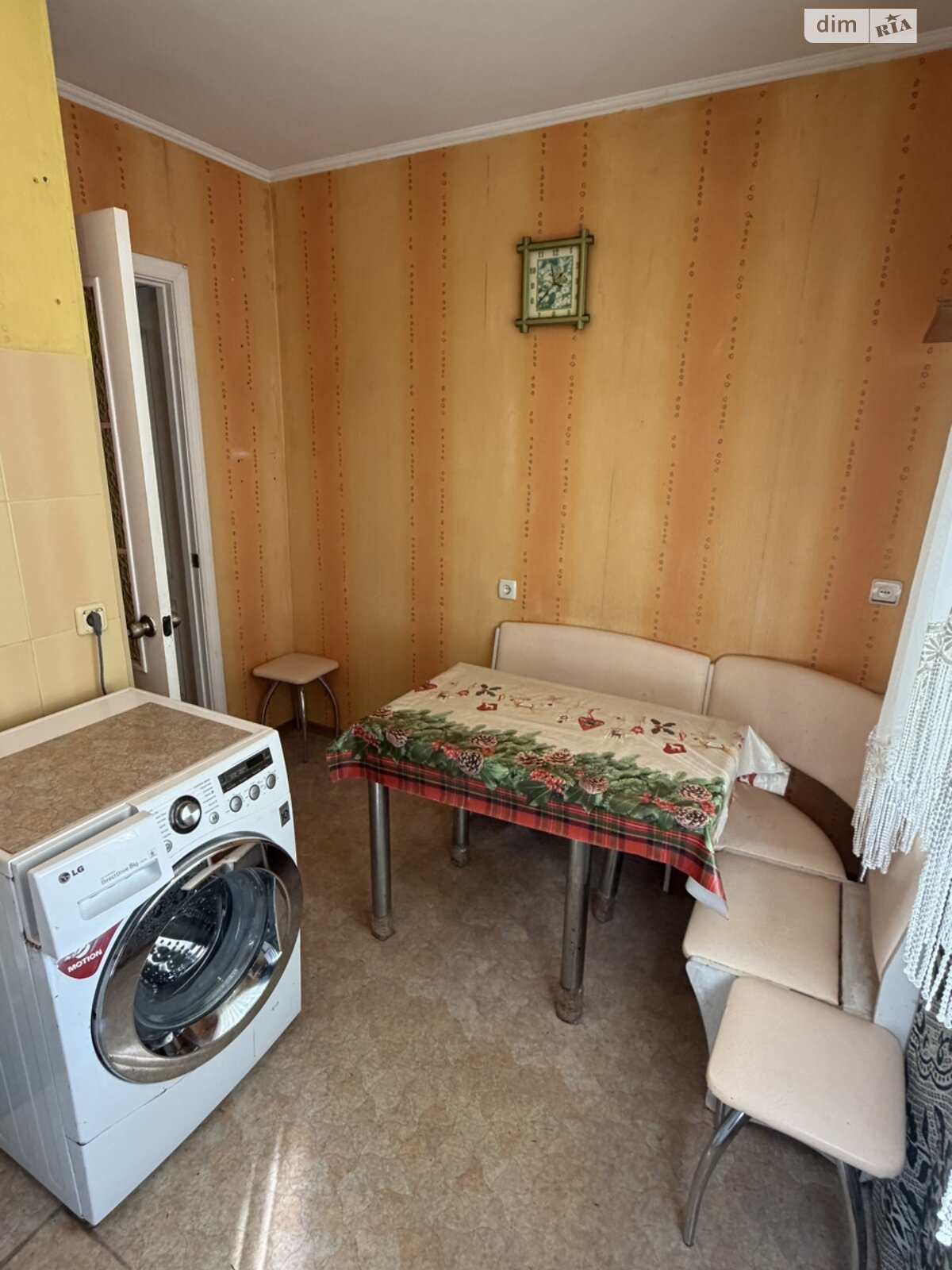 трехкомнатная квартира в Одессе, район Таирова, на ул. Инглези 1, кв. 164 в аренду на долгий срок помесячно фото 1 трехкомнатная квартира в Одессе, район Таирова, на ул. Инглези 1, кв. 164 в аренду на долгий срок помесячно фото 1