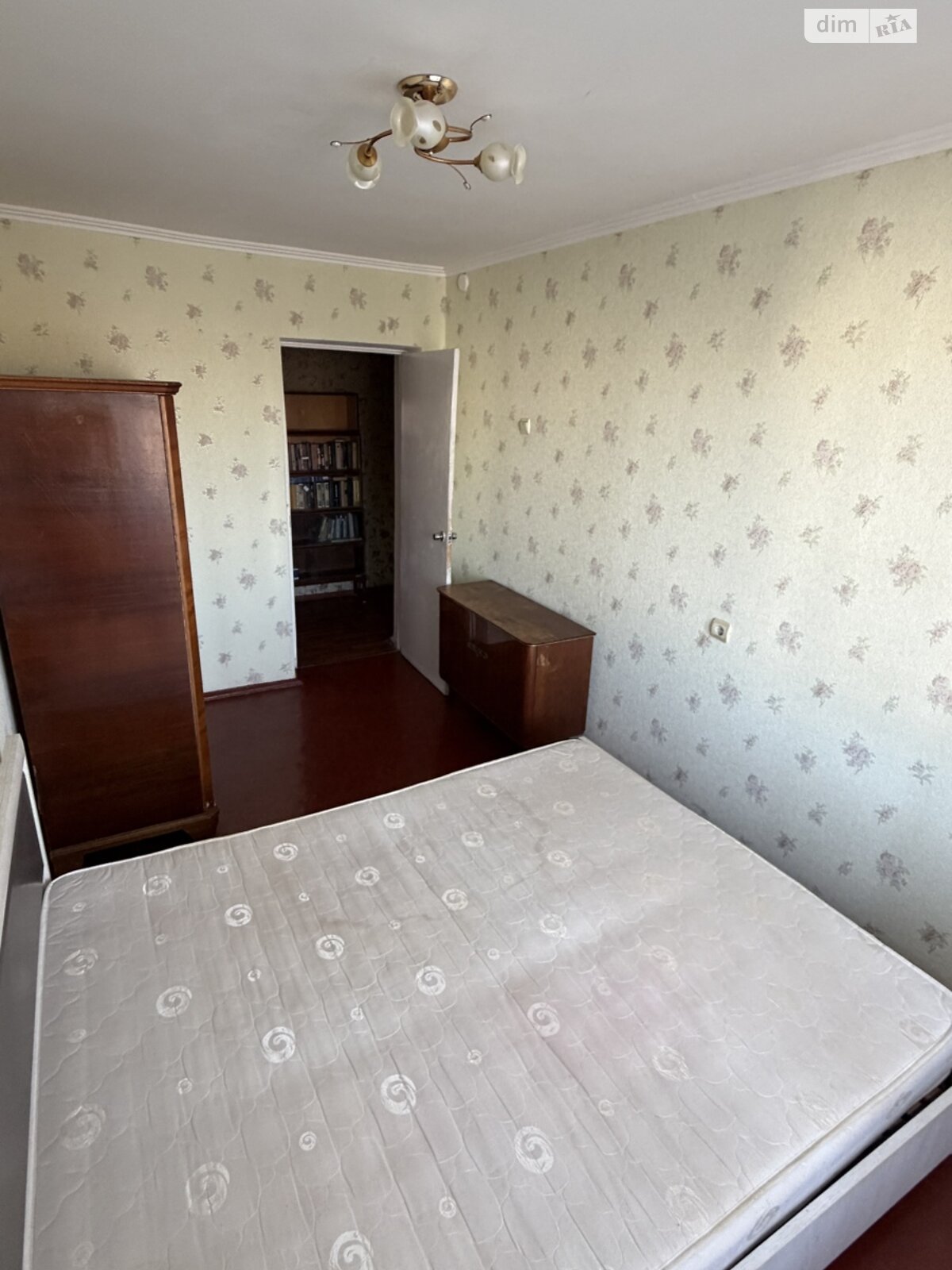 трехкомнатная квартира в Одессе, район Таирова, на ул. Инглези 1, кв. 164 в аренду на долгий срок помесячно фото 1 трехкомнатная квартира в Одессе, район Таирова, на ул. Инглези 1, кв. 164 в аренду на долгий срок помесячно фото 1