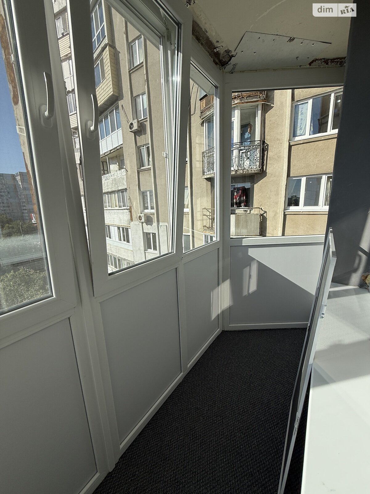 однокомнатная квартира в Одессе, район Таирова, на просп. Князя Ярослава Мудрого 2 в аренду на долгий срок помесячно фото 1 однокомнатная квартира в Одессе, район Таирова, на просп. Князя Ярослава Мудрого 2 в аренду на долгий срок помесячно фото 1